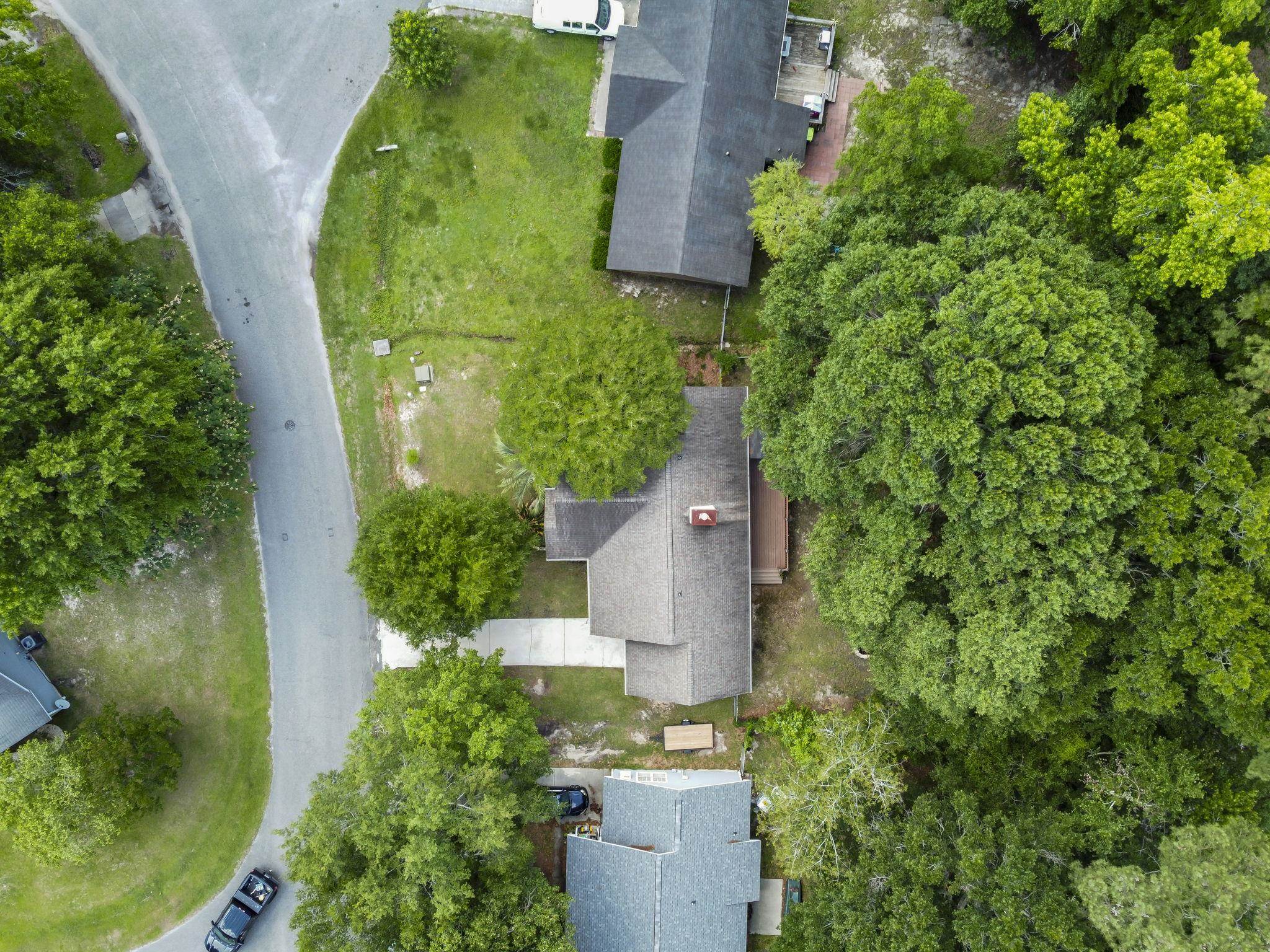 1021 Shem Creek Circle Property Photo 4