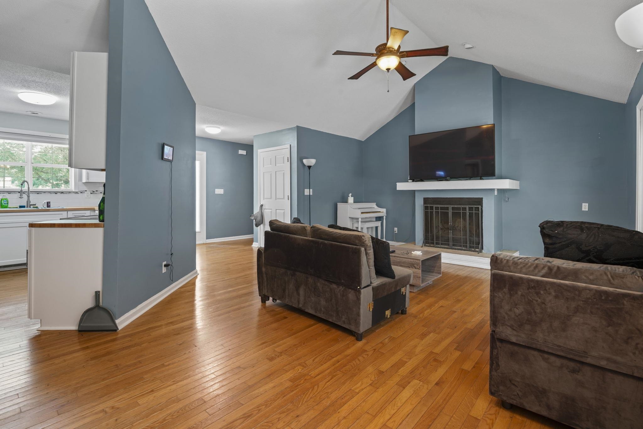 1021 Shem Creek Circle Property Photo 17