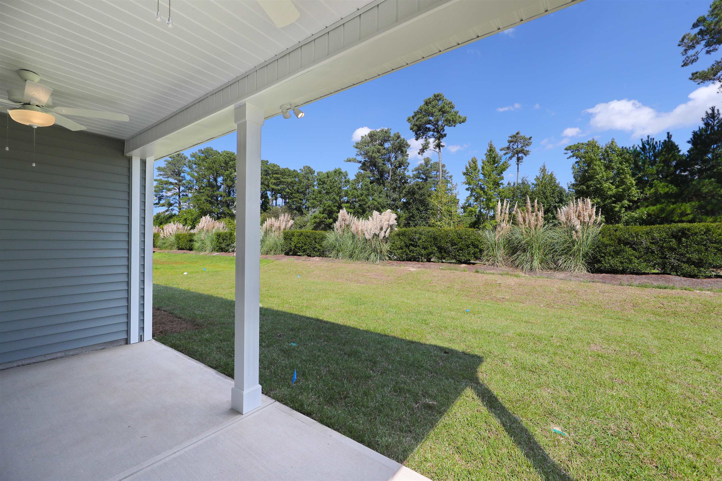 292 Nw Mayflower Dr. Property Photo 5