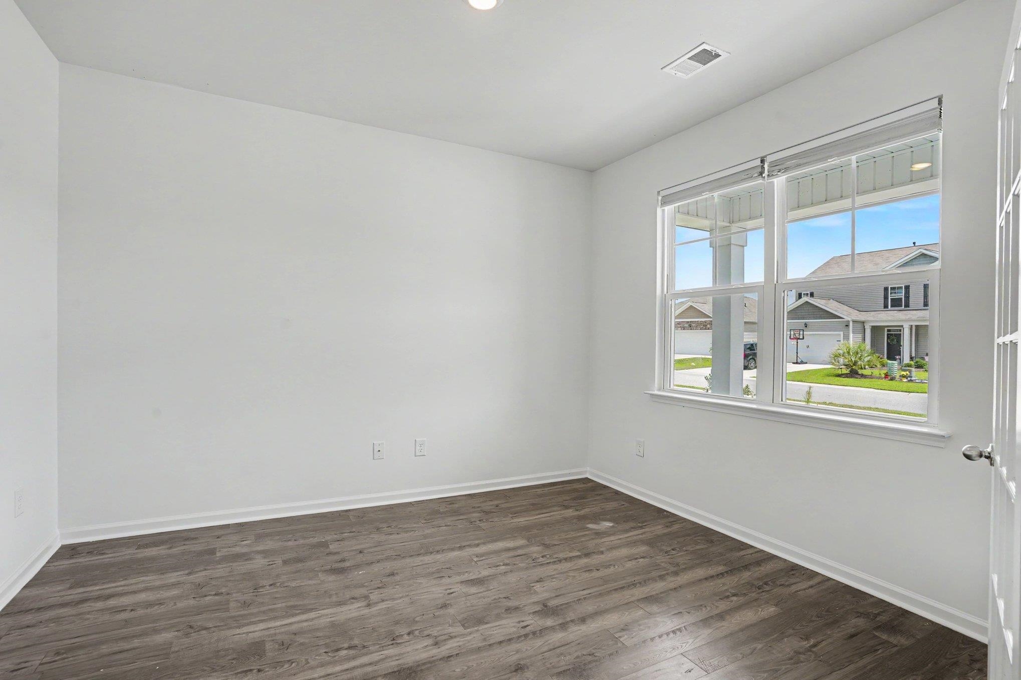 1149 Maxwell Dr. Property Photo 17