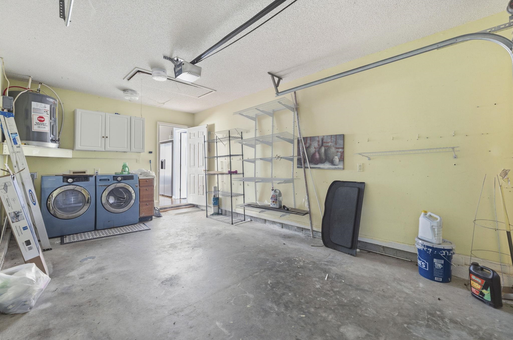 417 Chesterfield Ct. Property Photo 22