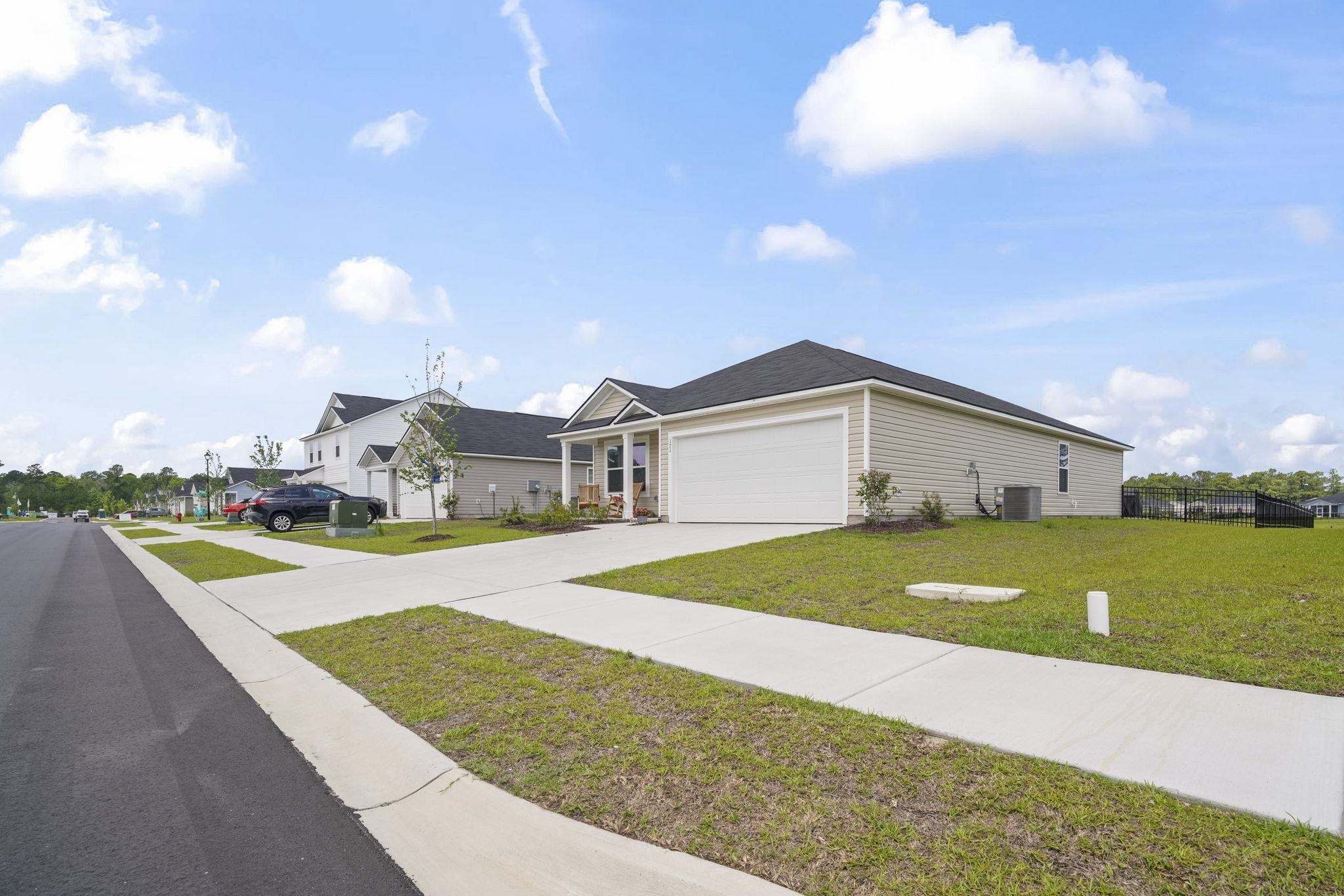 171 Warner Crossing Way Property Photo 3