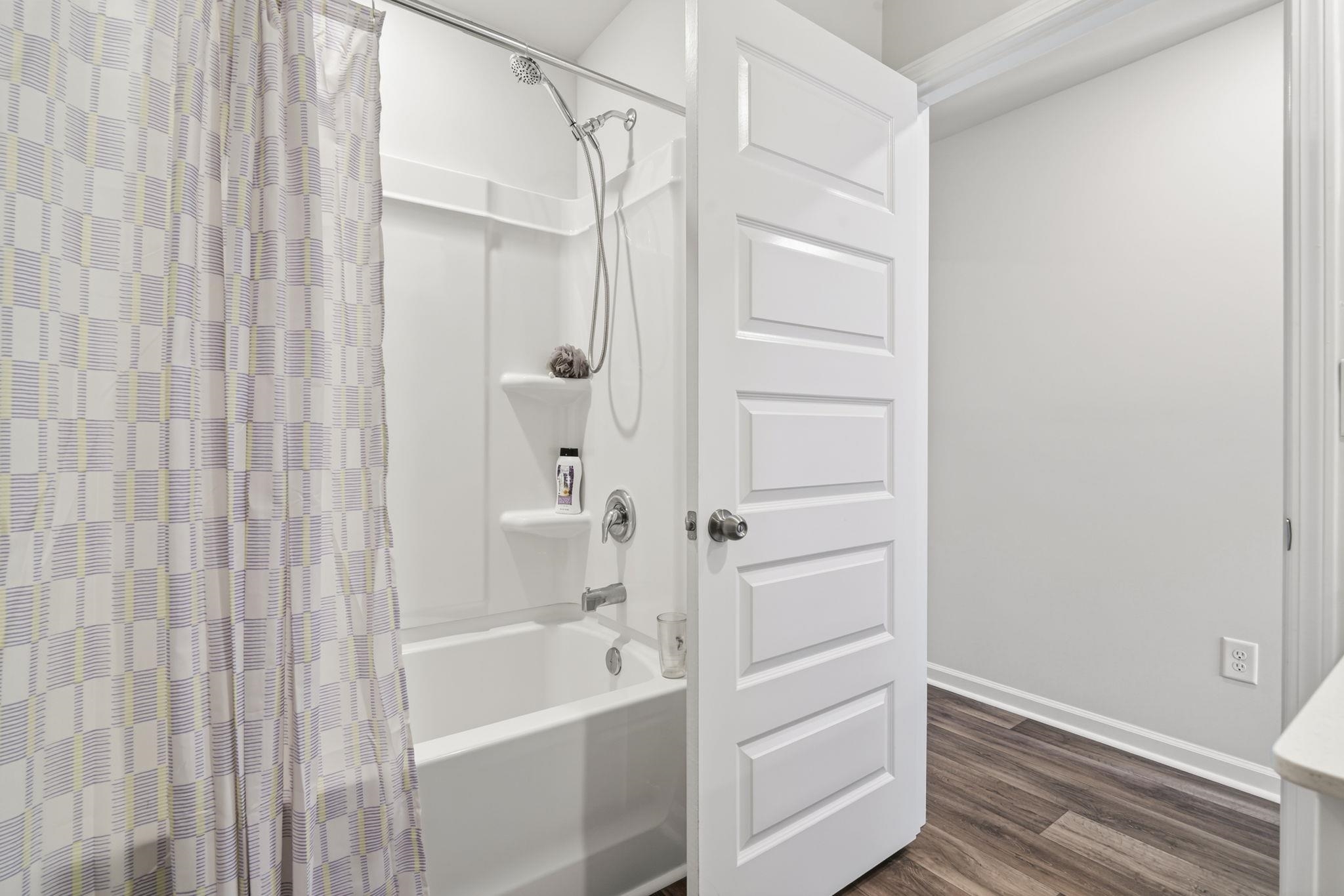 171 Warner Crossing Way Property Photo 8