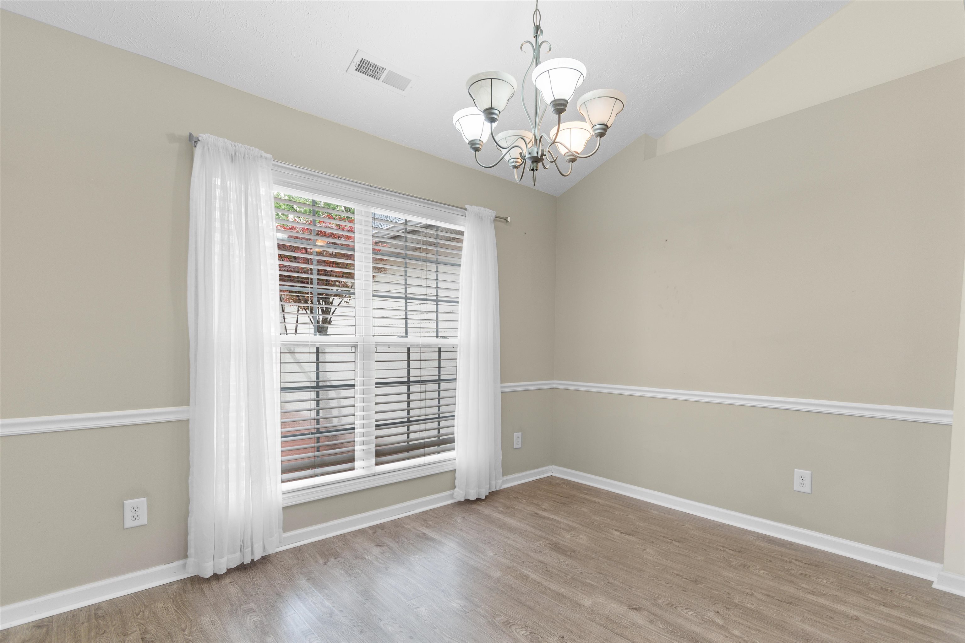 4154 Steeple Chase Dr. Property Photo 7