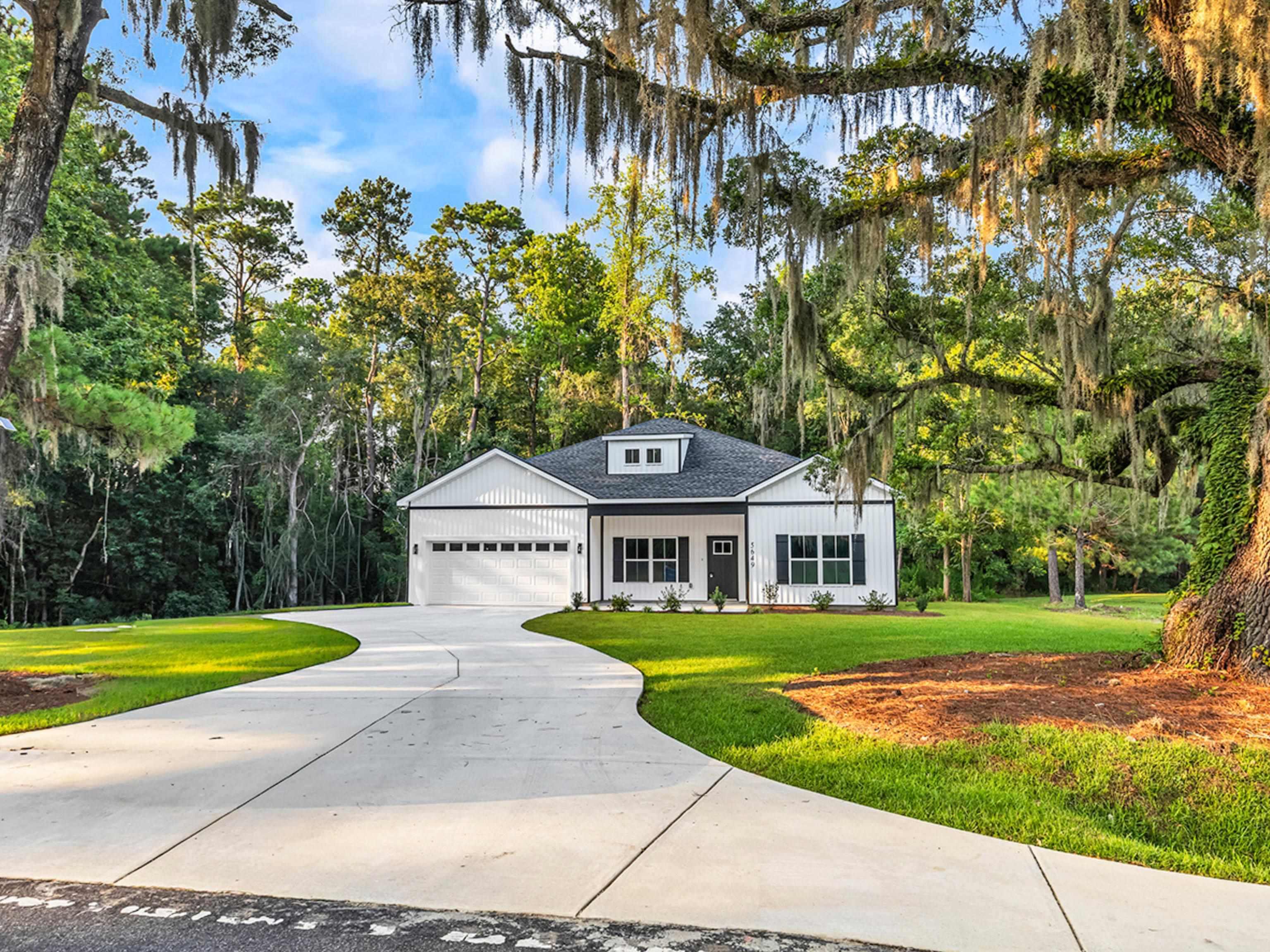 5649 Highway 668 Property Photo 1