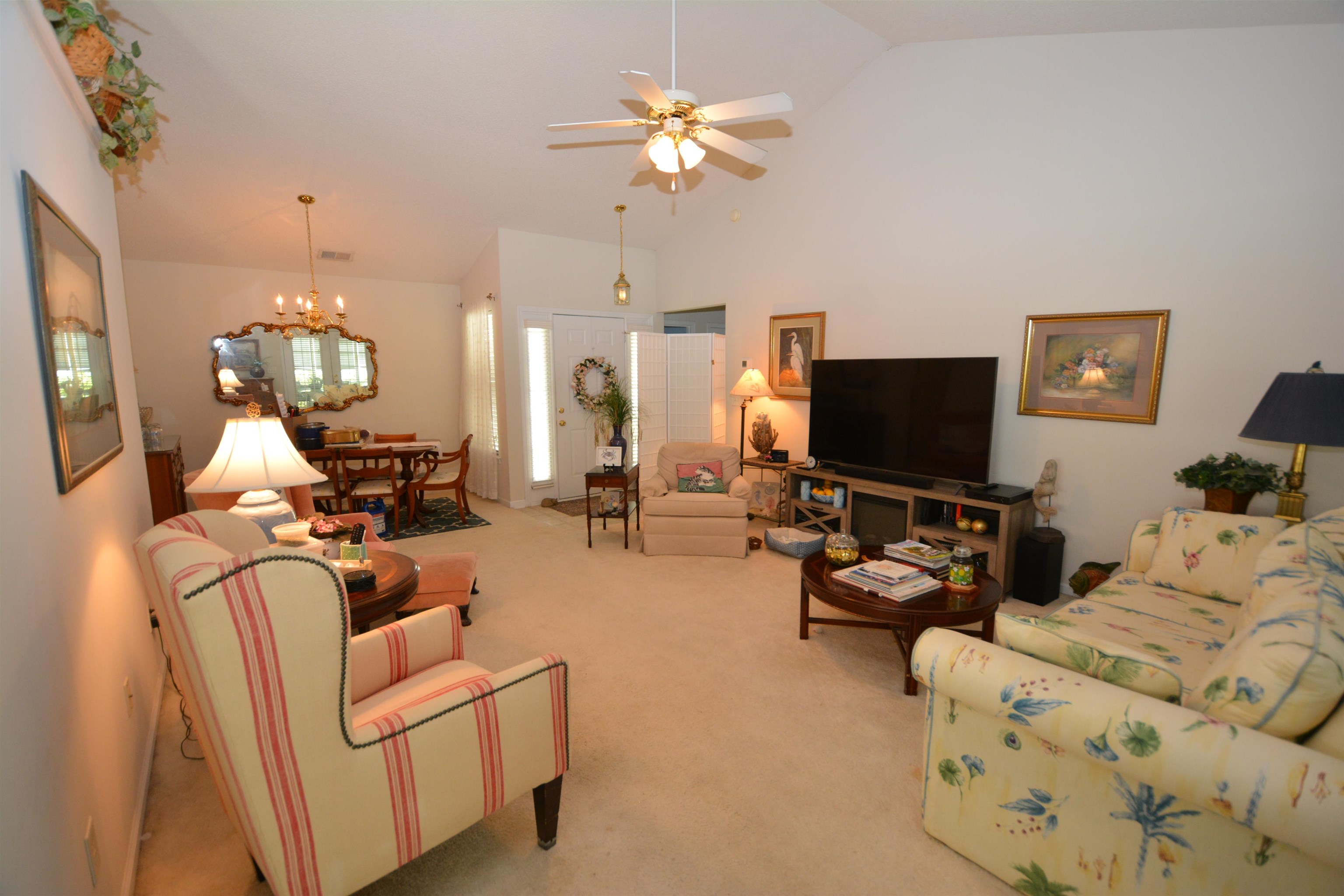 1201 Peyton Ct. Property Photo 6