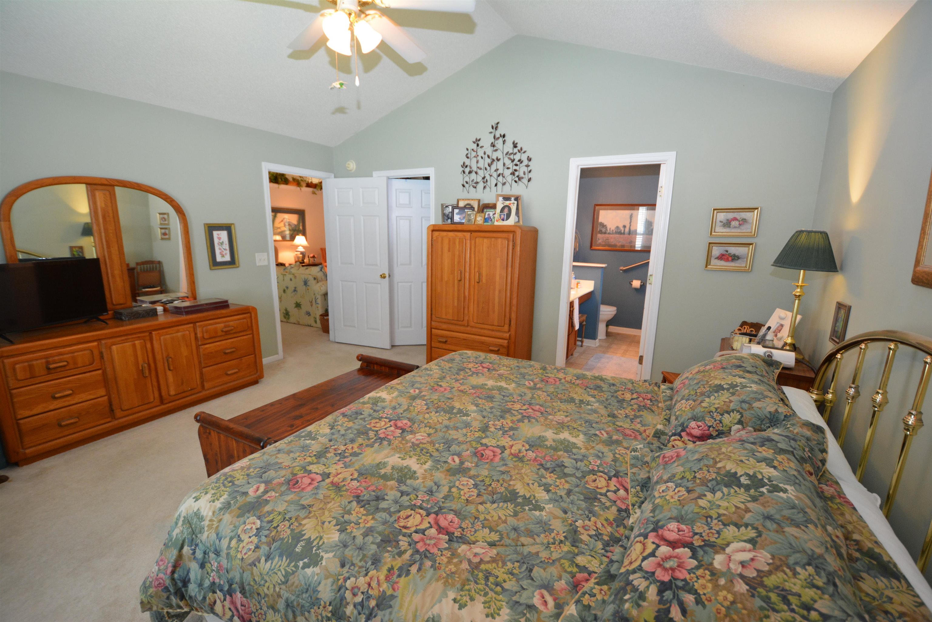 1201 Peyton Ct. Property Photo 9