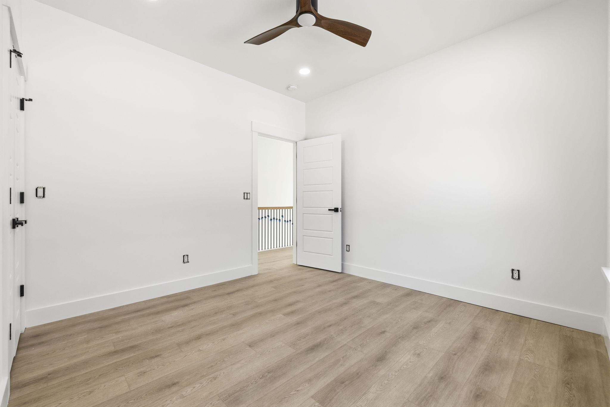 830 Whispering Tide Ct. Property Photo 16