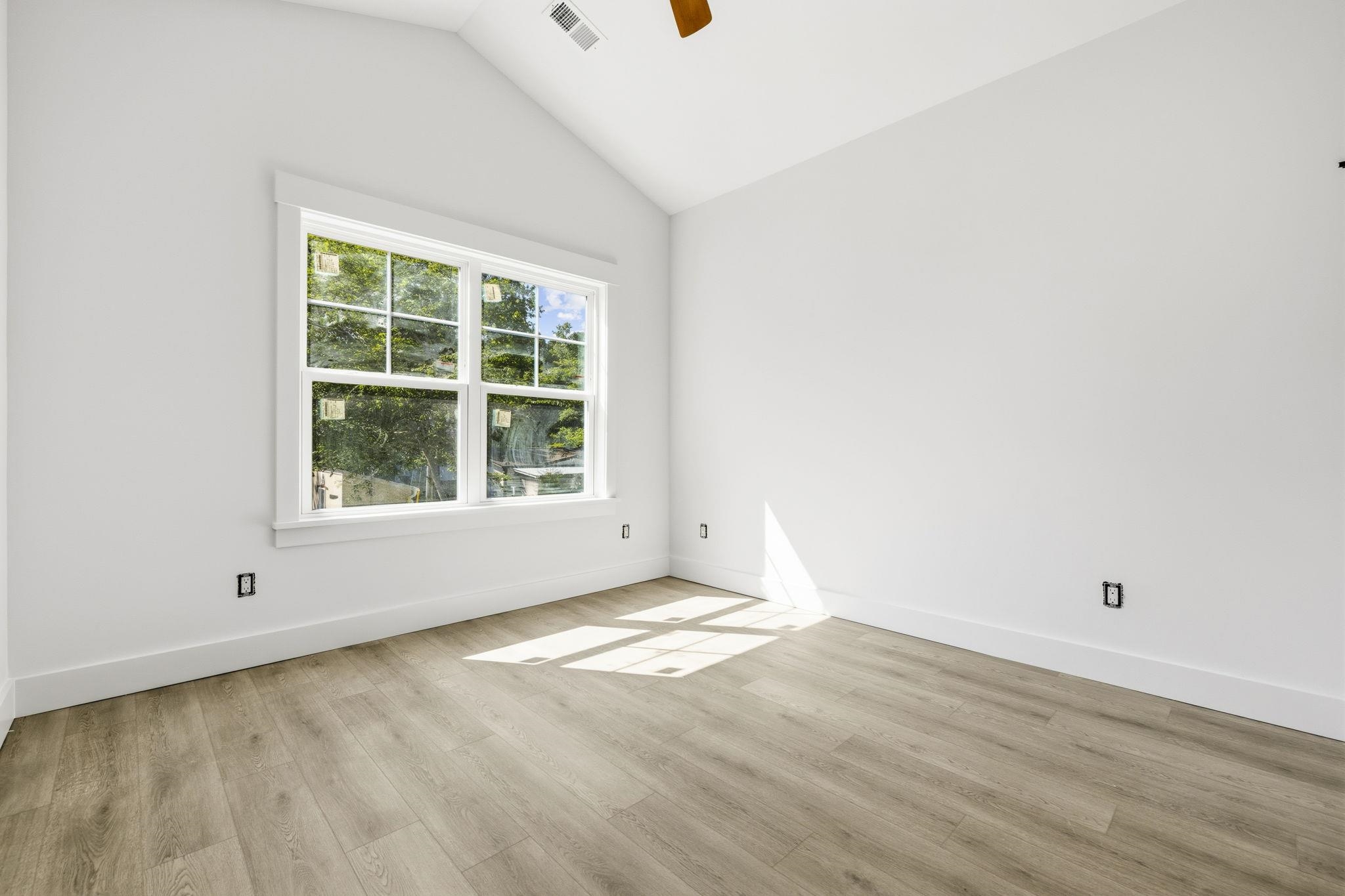830 Whispering Tide Ct. Property Photo 17