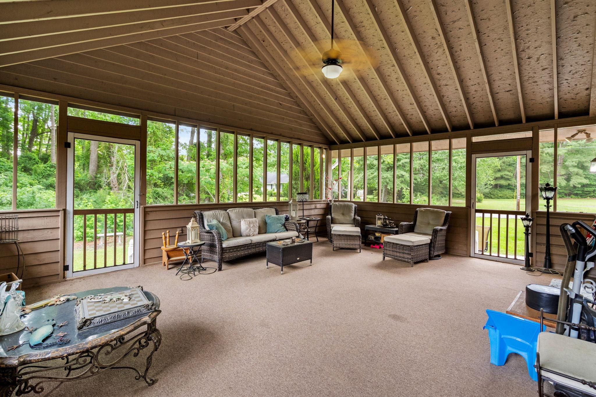 4935 Meadow St. Property Photo 16