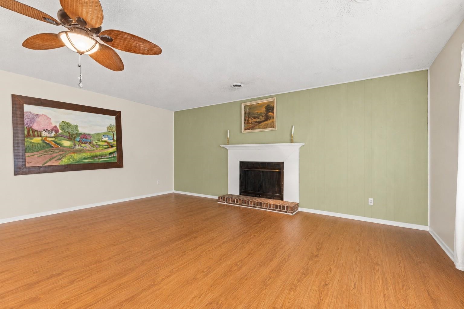1451 Forestbrook Rd. Property Photo 7