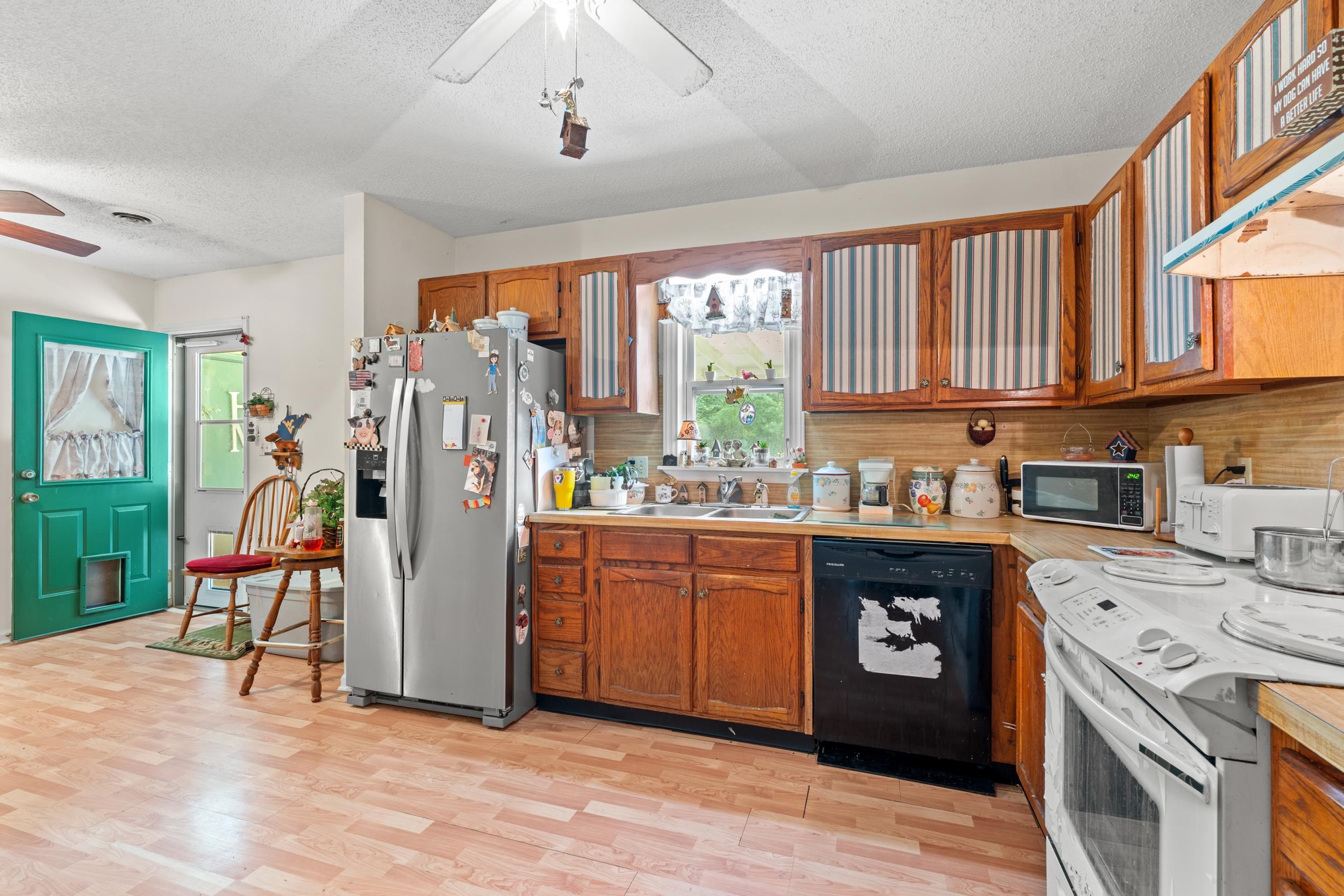 1451 Forestbrook Rd. Property Photo 12