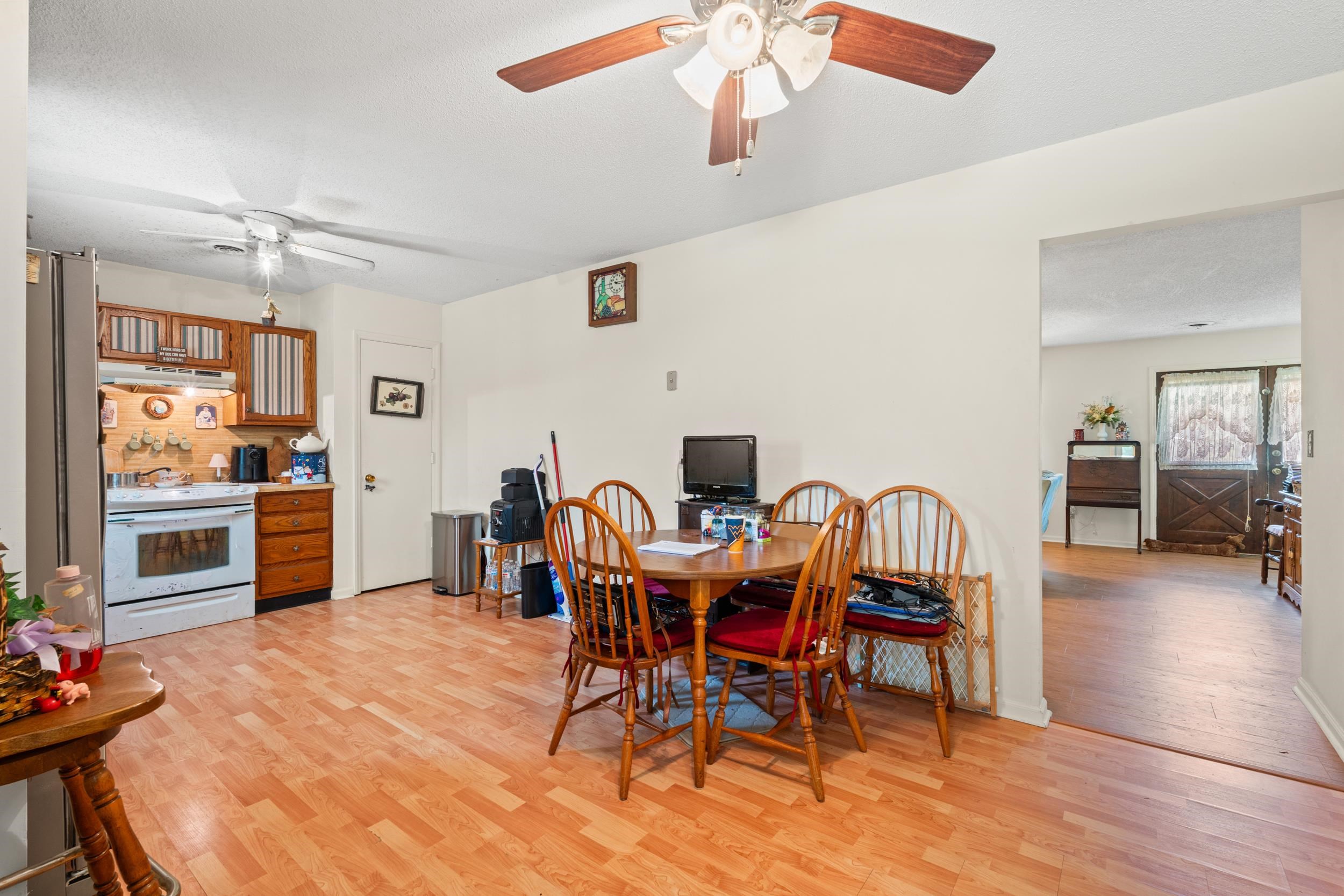 1451 Forestbrook Rd. Property Photo 15