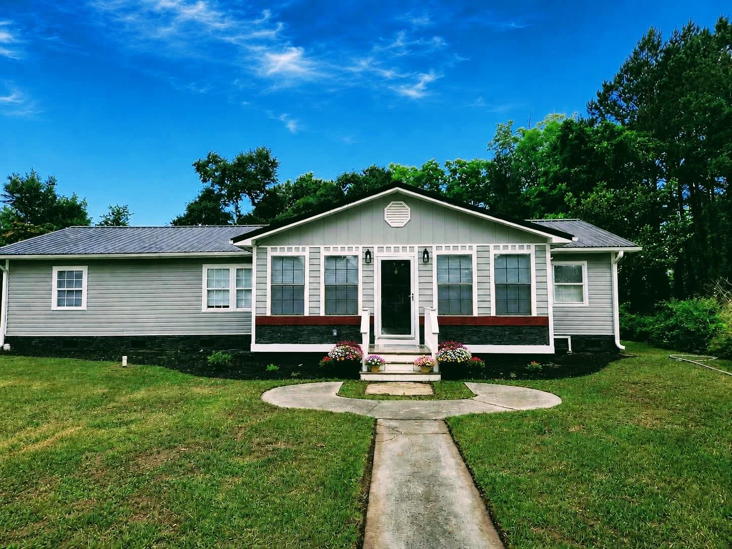 4320 Rose St. Property Photo 1