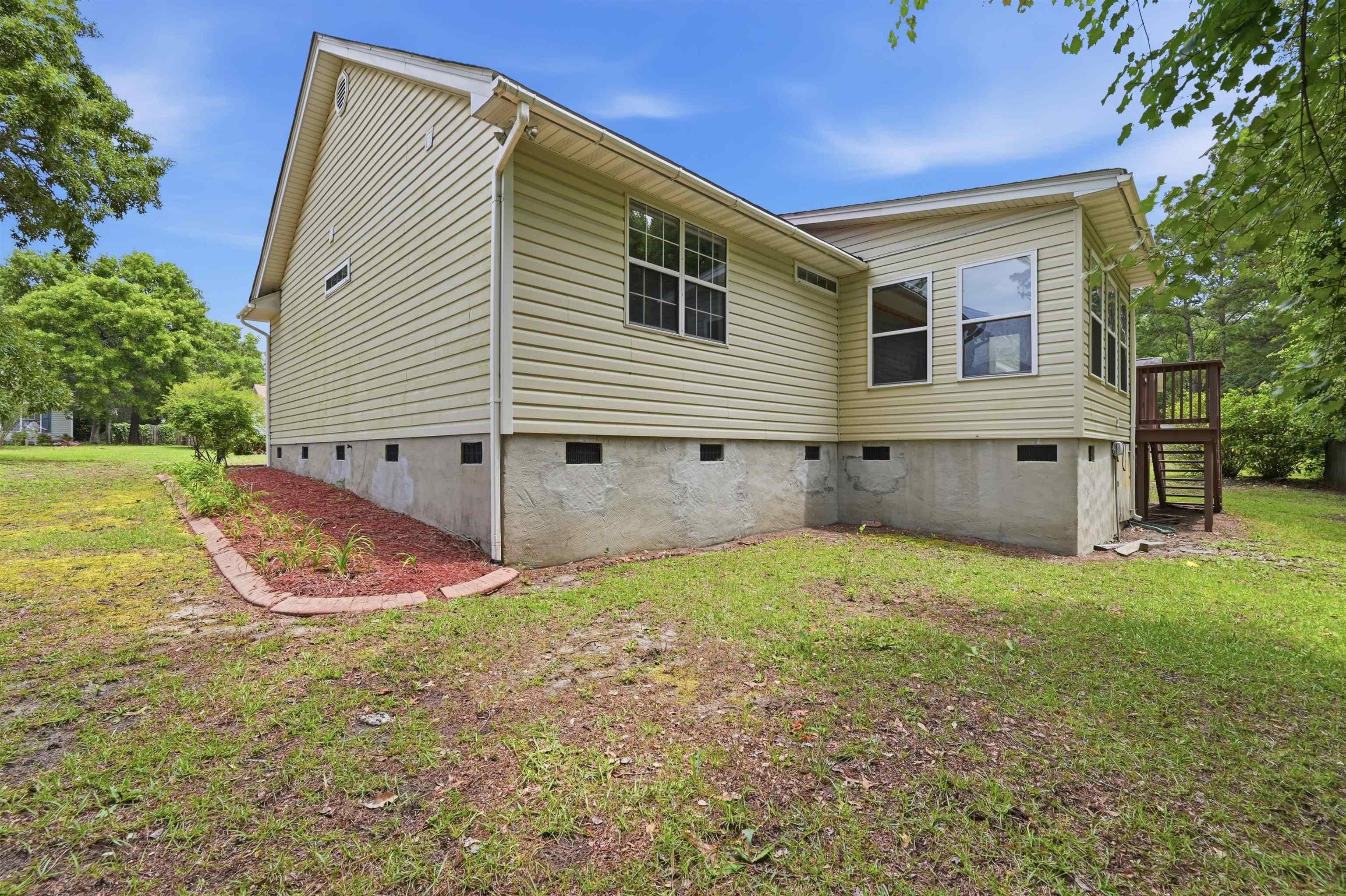 961 Castlewood Dr. Property Photo 26