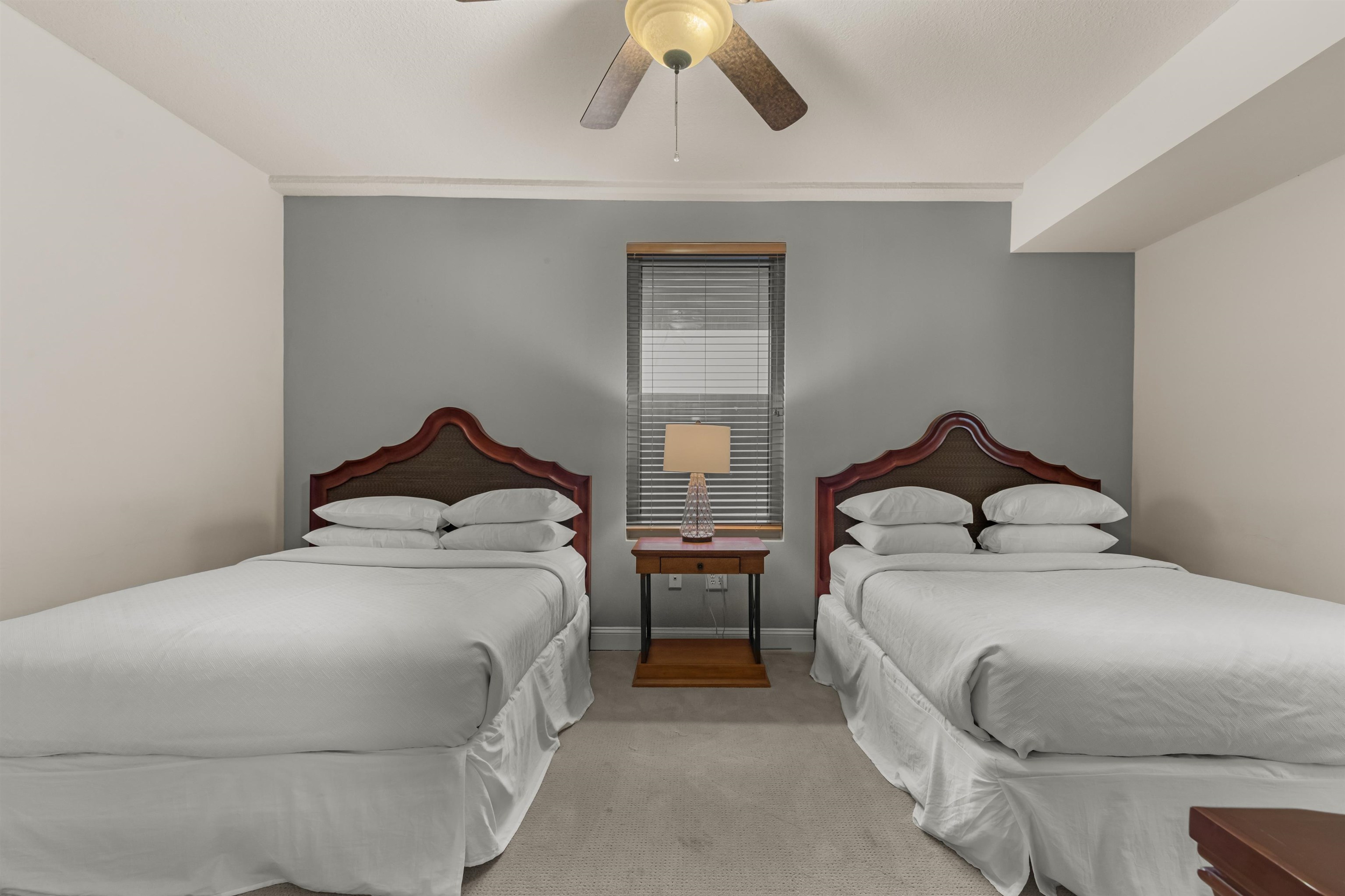 8121 Amalfi Pl. Property Photo 13