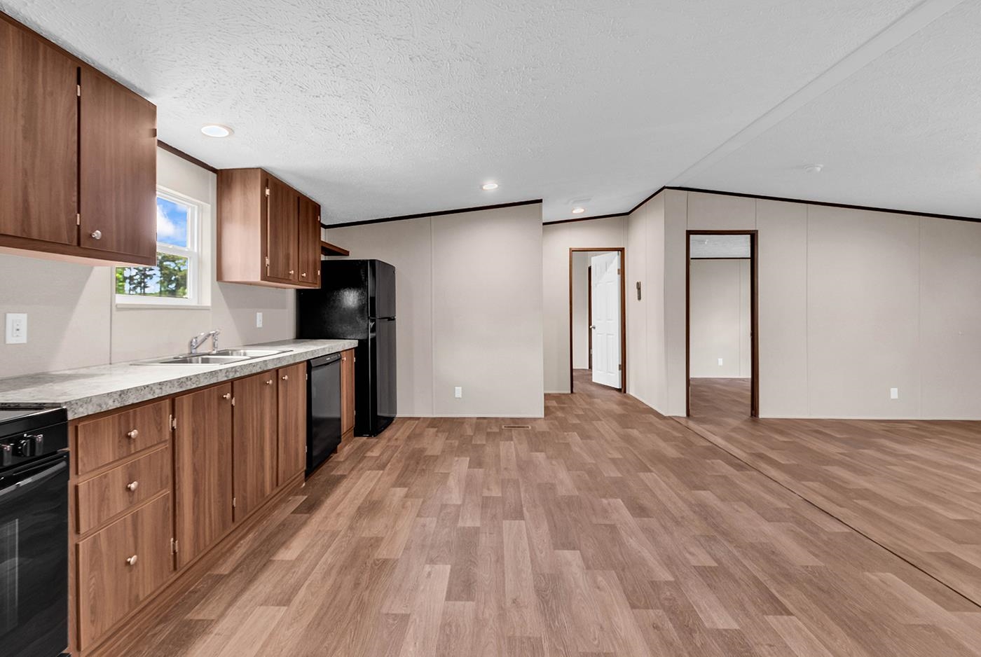 2707a Prince St. Property Photo 4