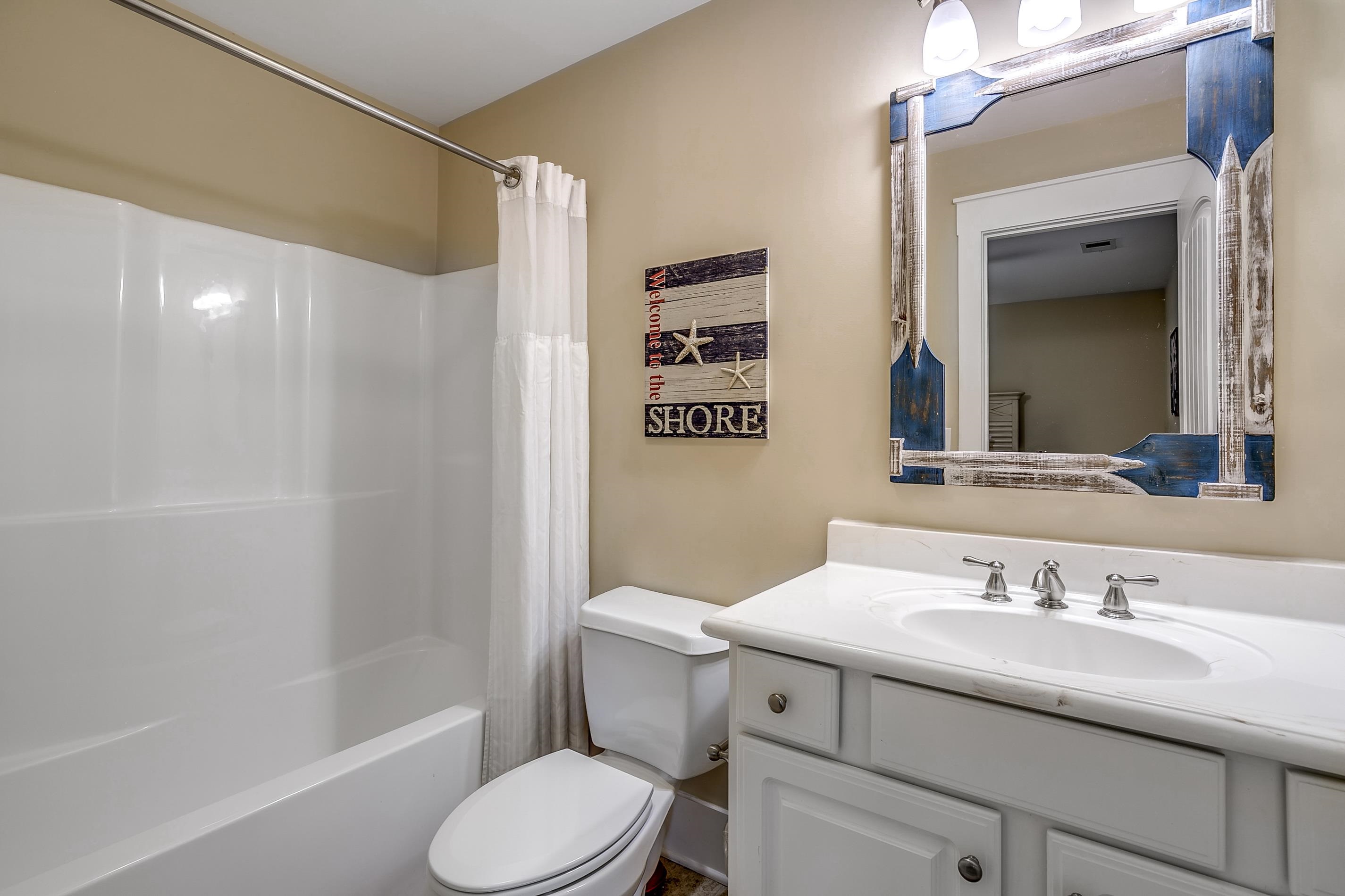 4914 Cinzia Ln. Property Photo 5