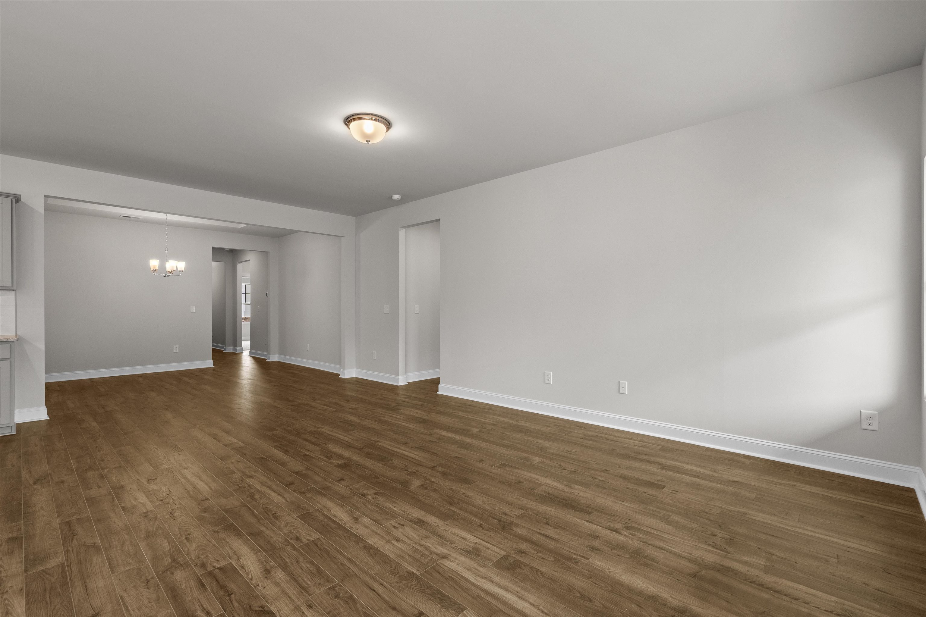 1092 Nw Rosefield Way Property Photo 6