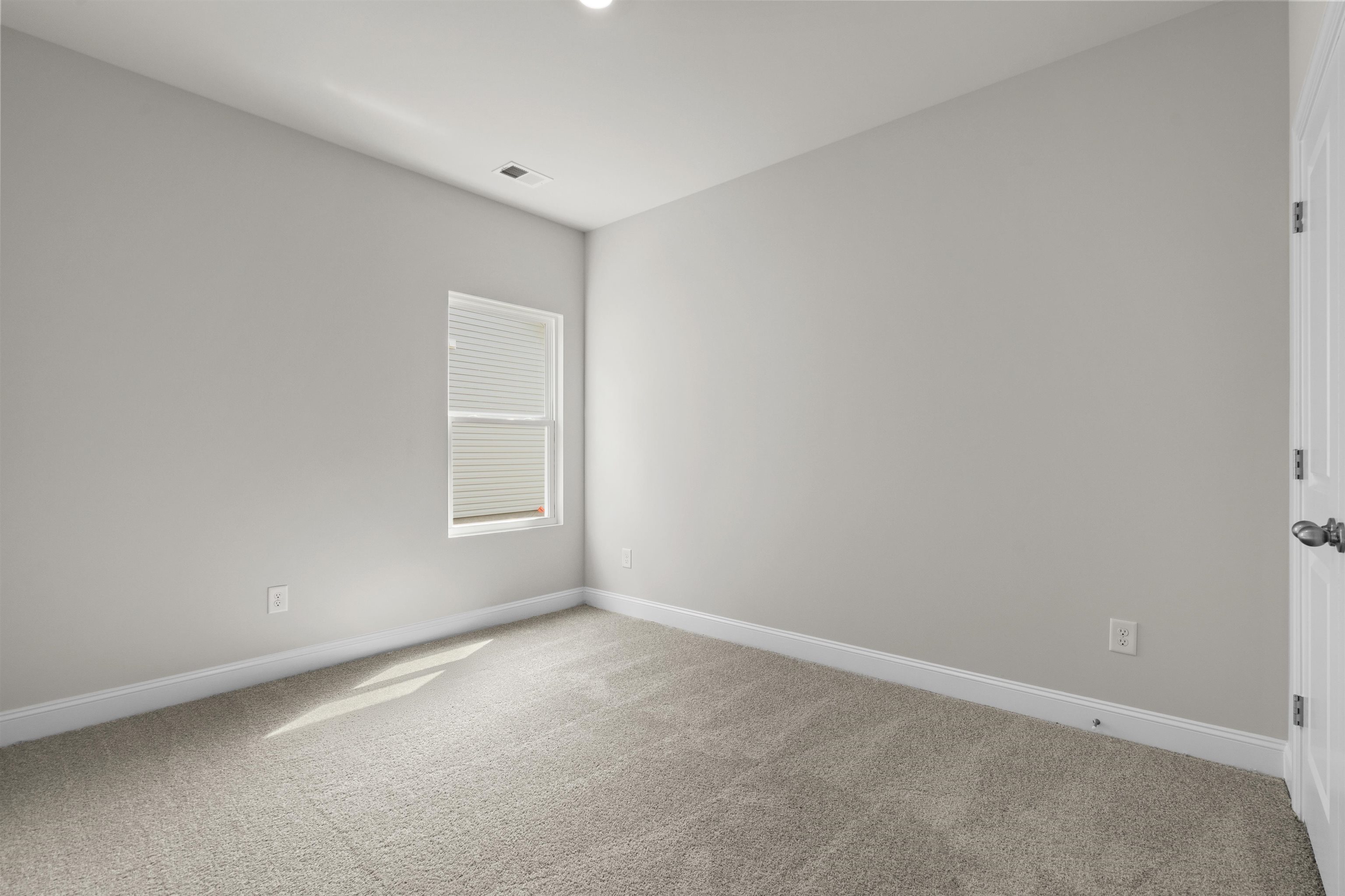 1092 Nw Rosefield Way Property Photo 19
