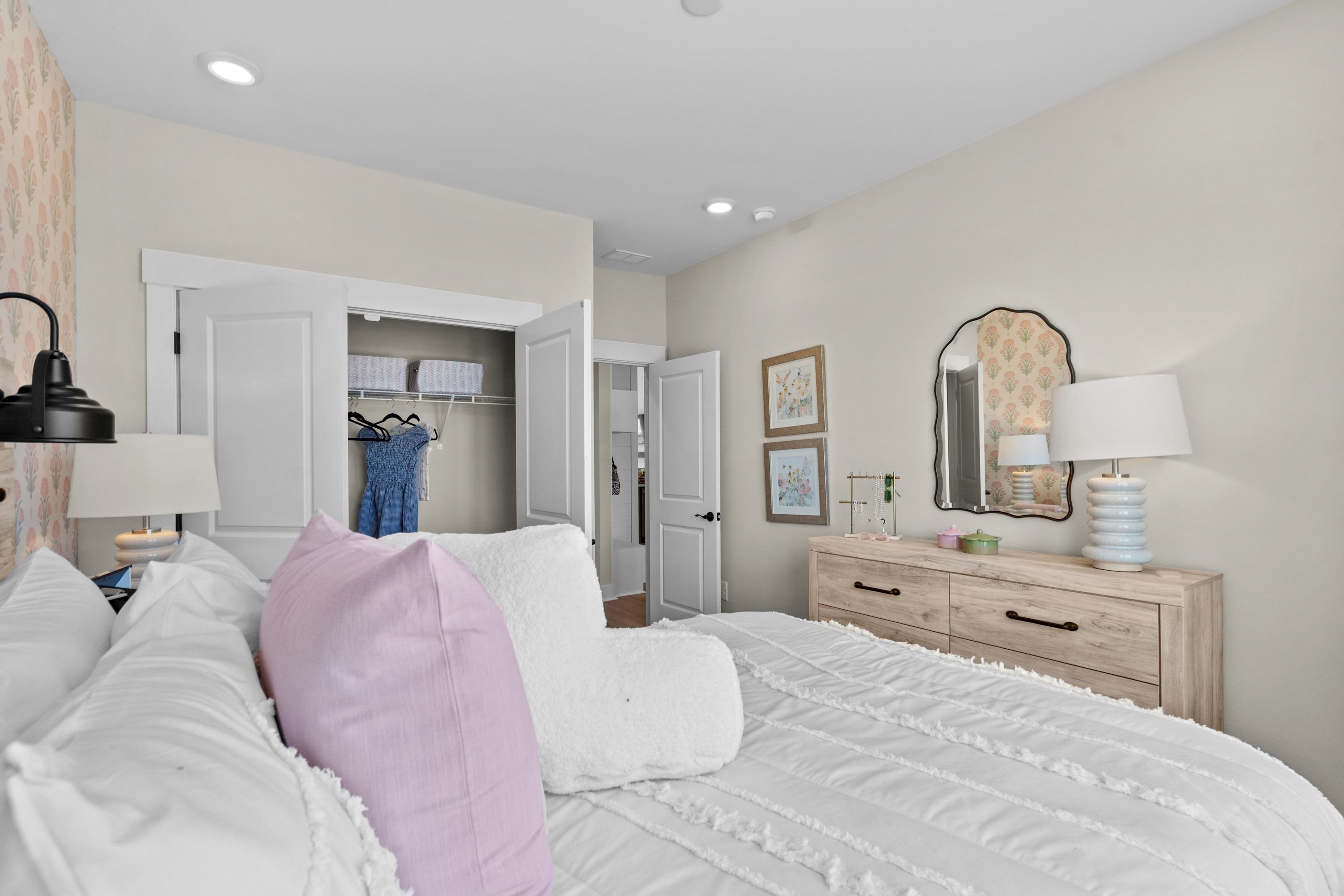 2736 Summer Breeze Ln Property Photo 29