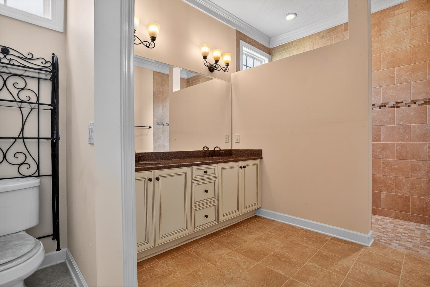 121 Willow Bay Dr. Property Photo 28