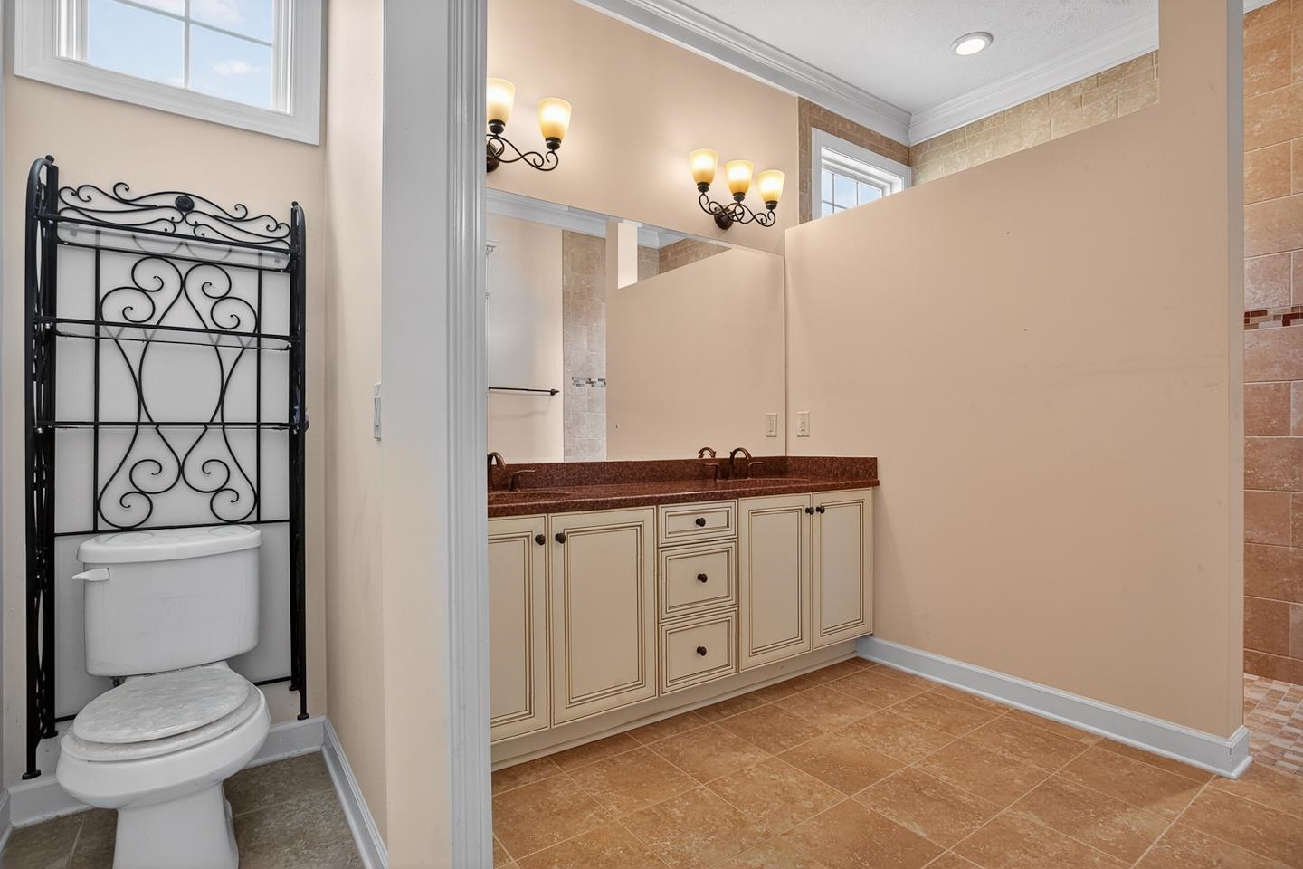 121 Willow Bay Dr. Property Photo 29
