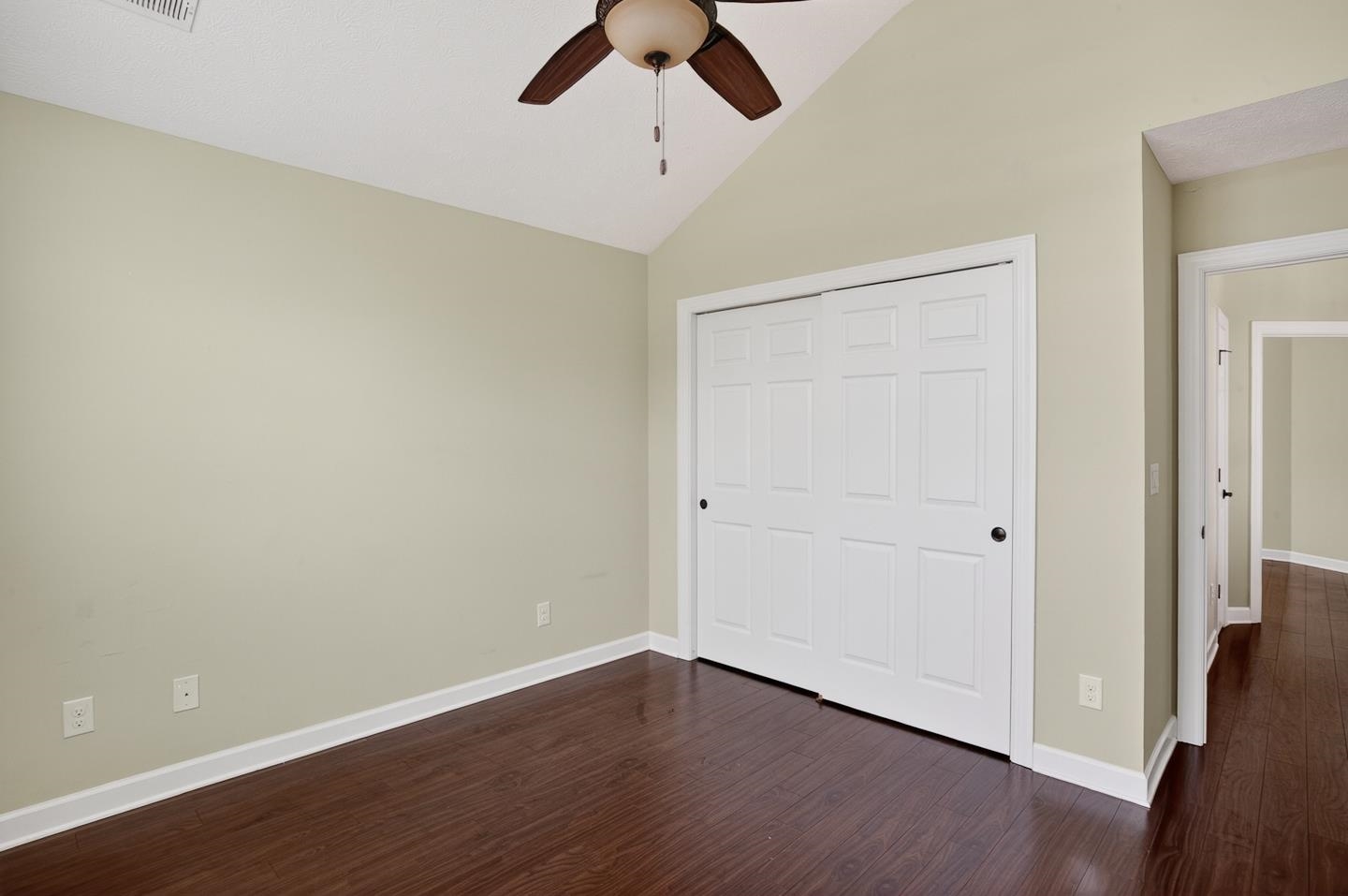 121 Willow Bay Dr. Property Photo 34