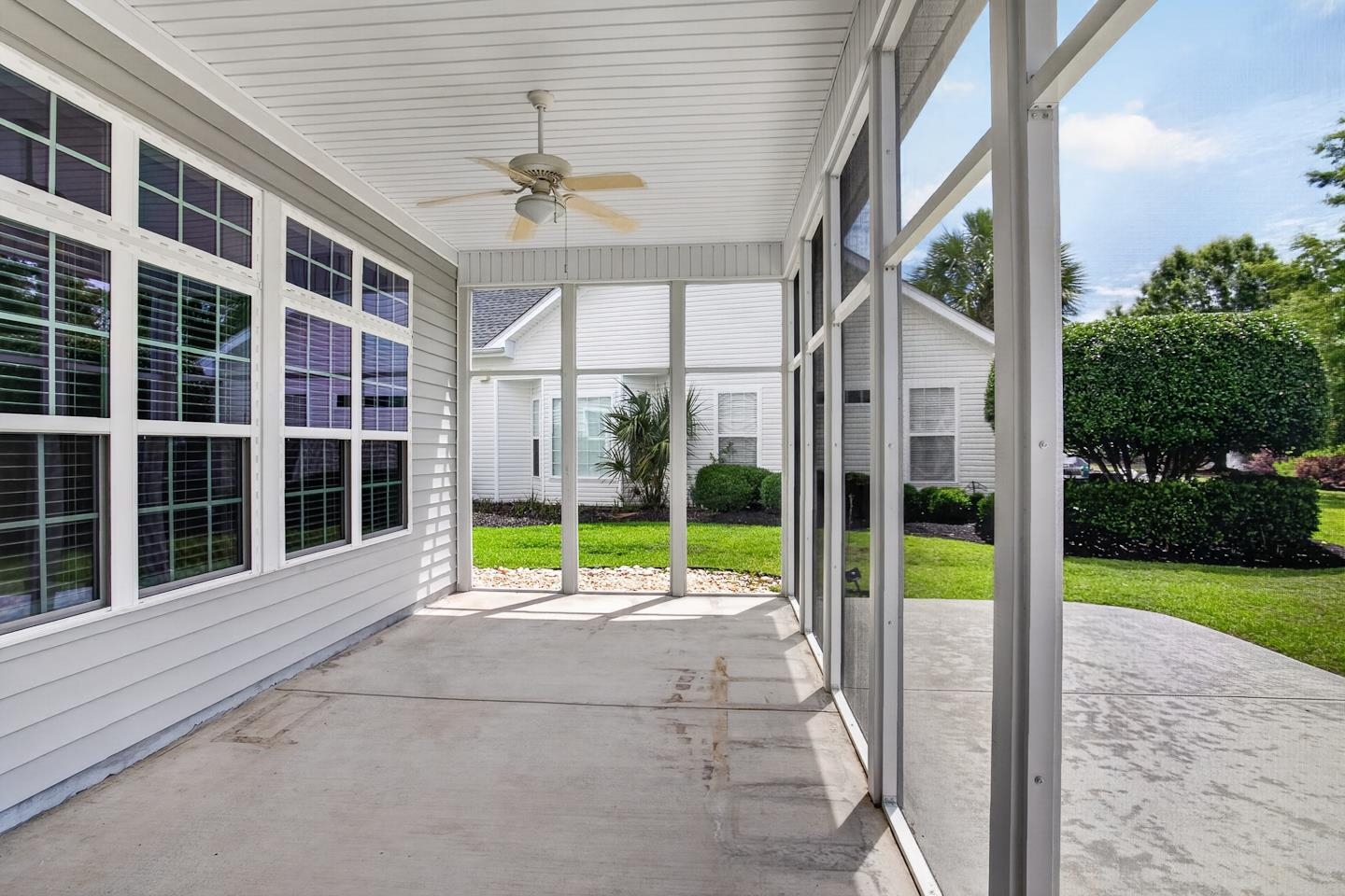 121 Willow Bay Dr. Property Photo 41