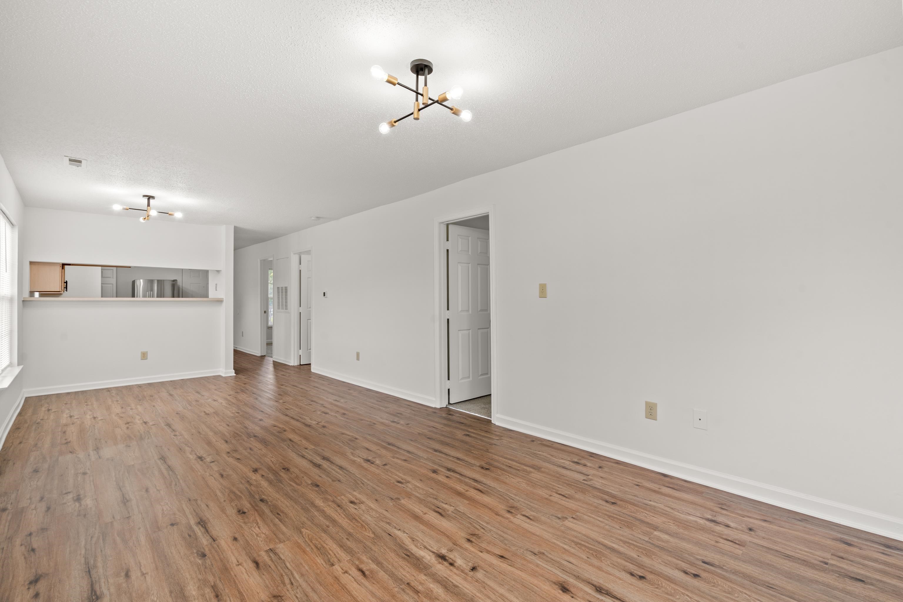 4243 Villas Dr. Property Photo 15