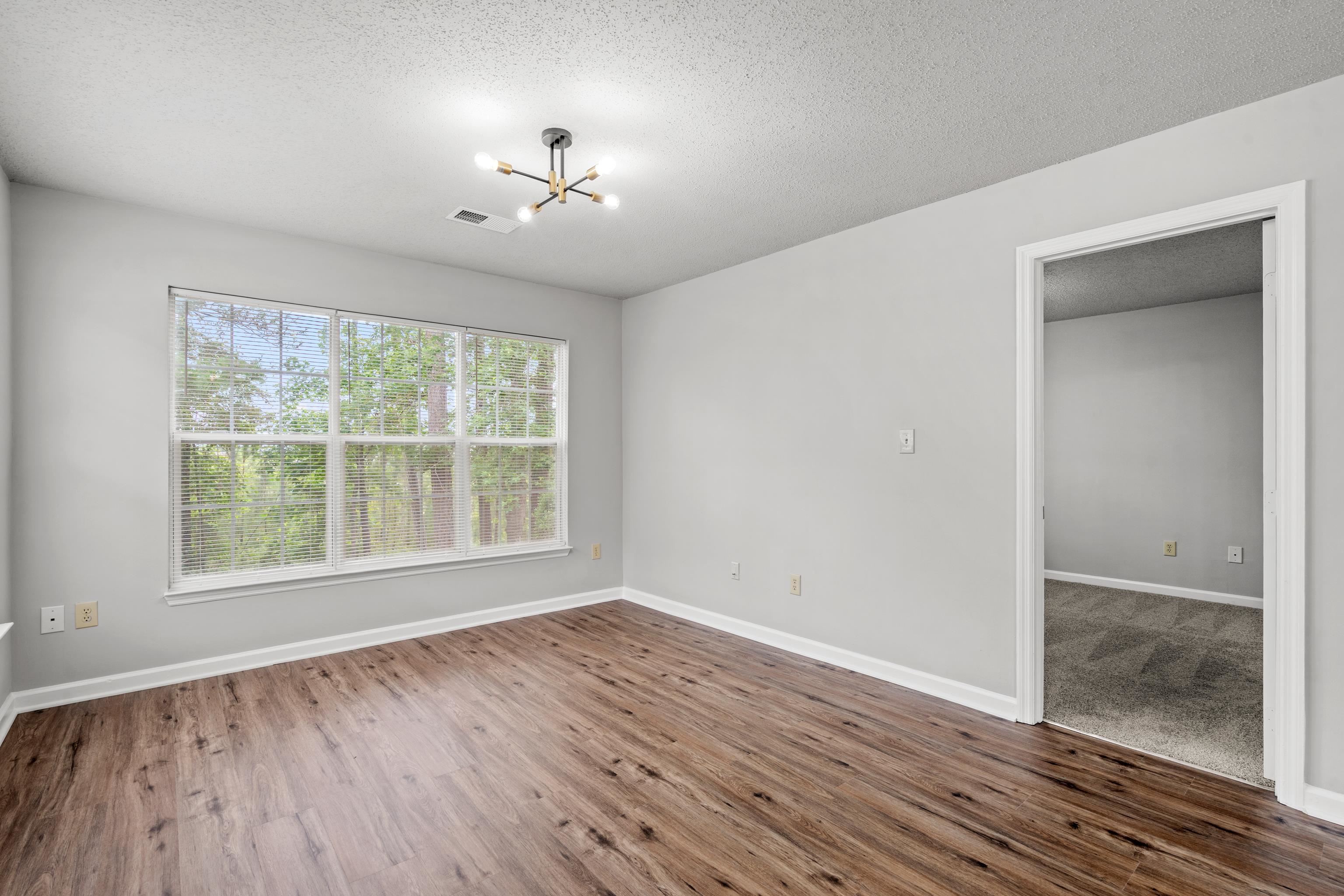 4247 Villas Dr. Property Photo 14