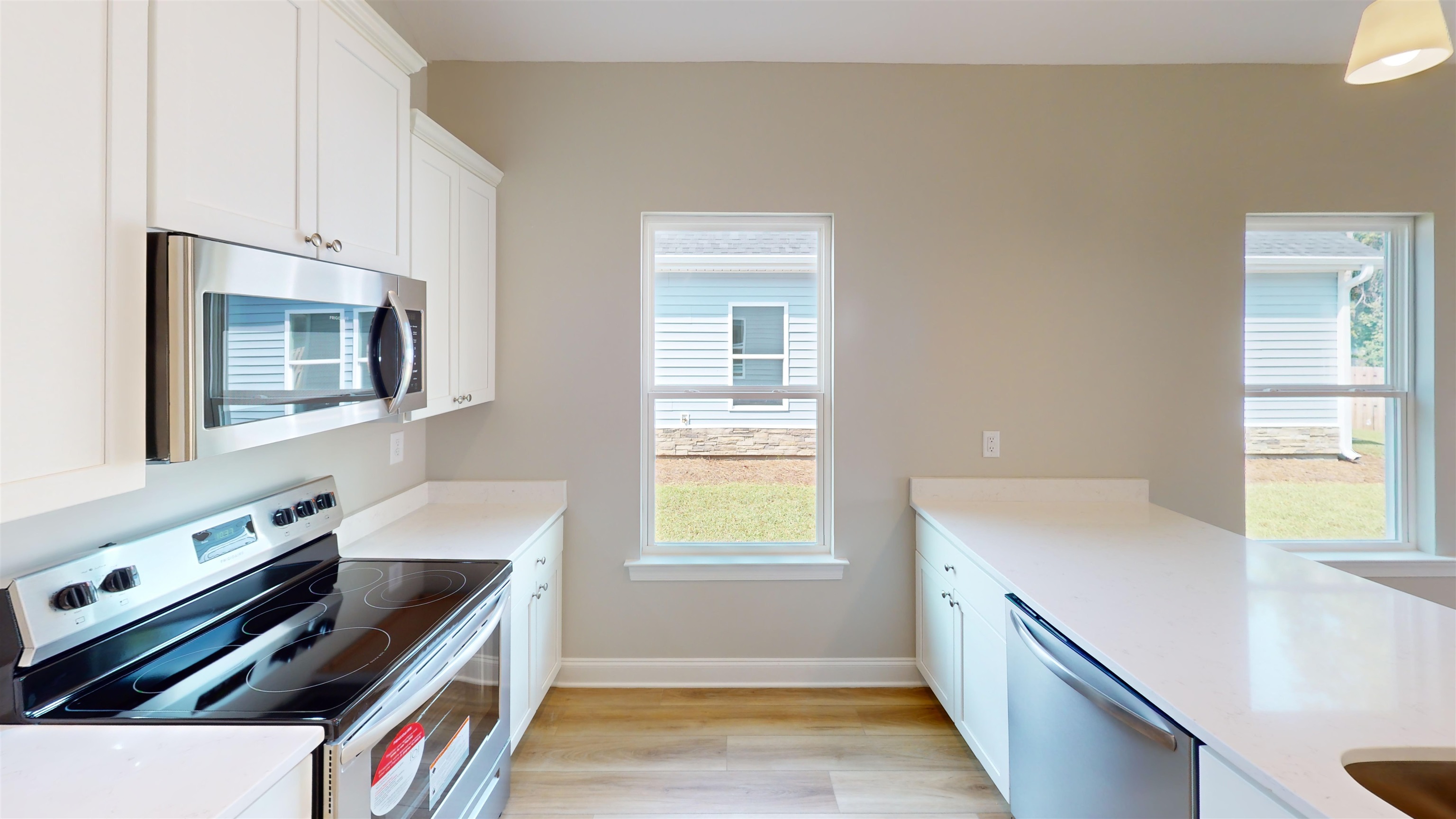 1040 Moen Loop Property Photo 7