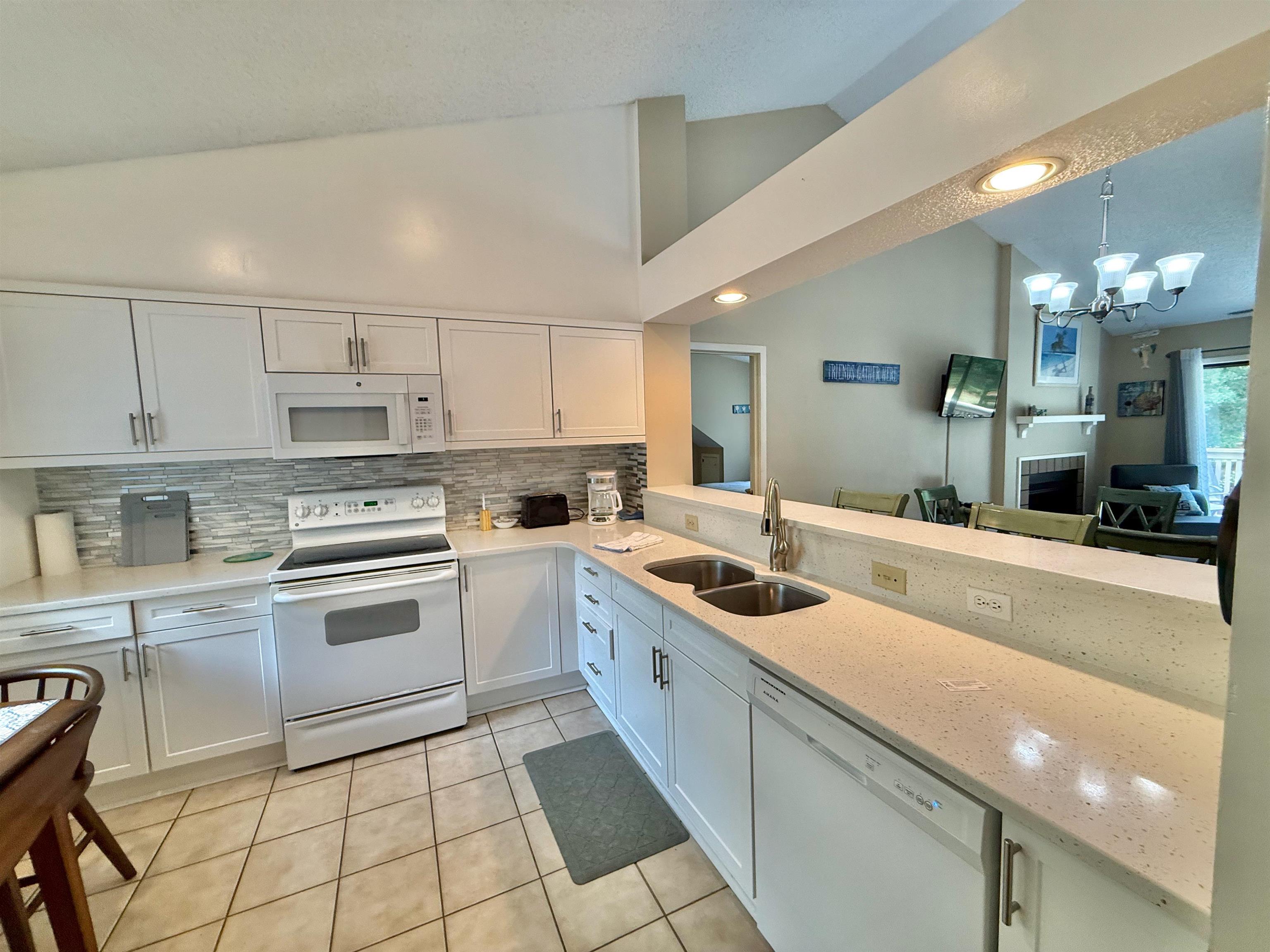 210 Westleton Dr. Property Photo 16