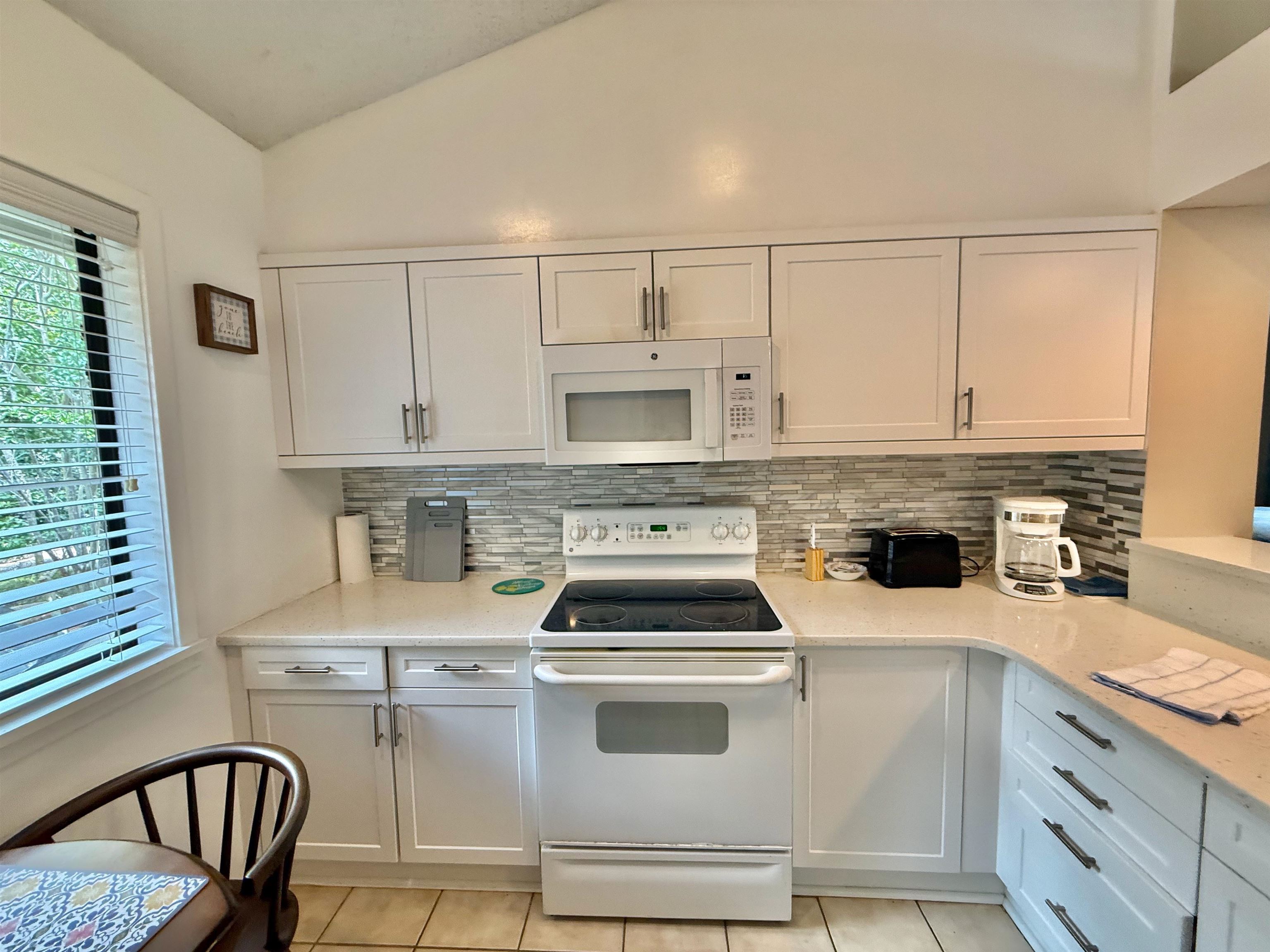 210 Westleton Dr. Property Photo 18
