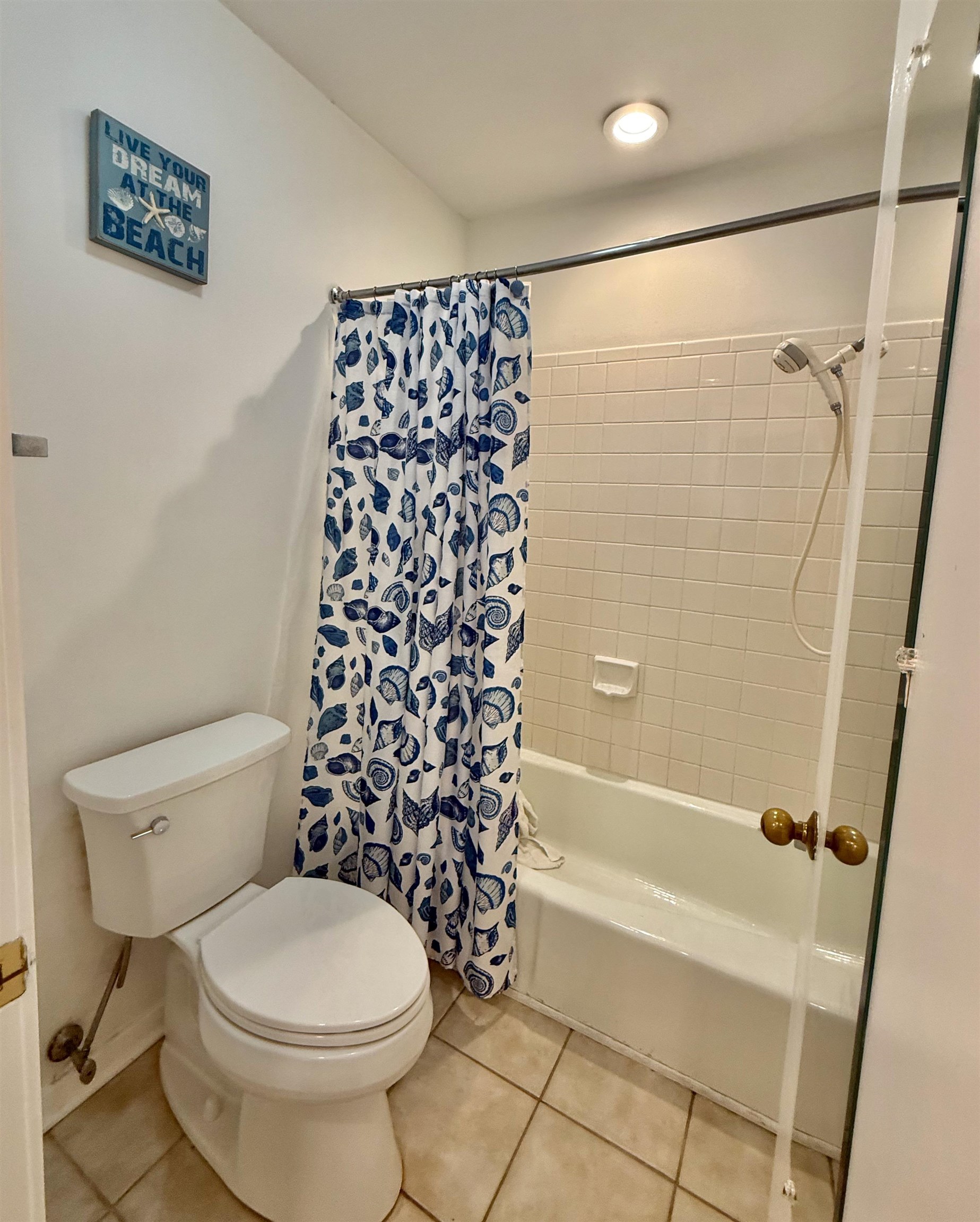 210 Westleton Dr. Property Photo 29