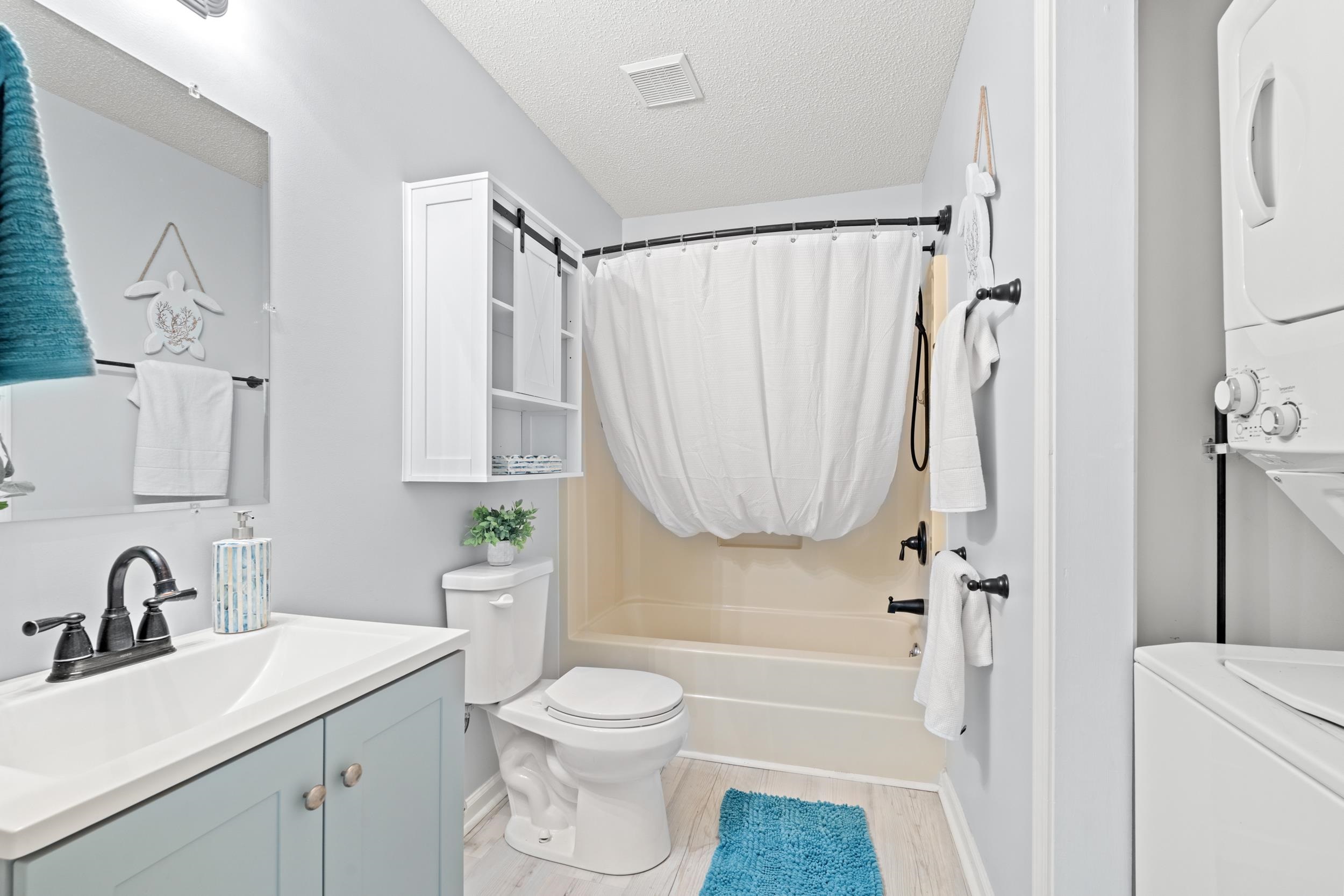 1460 Blue Tree Ct. Property Photo 8
