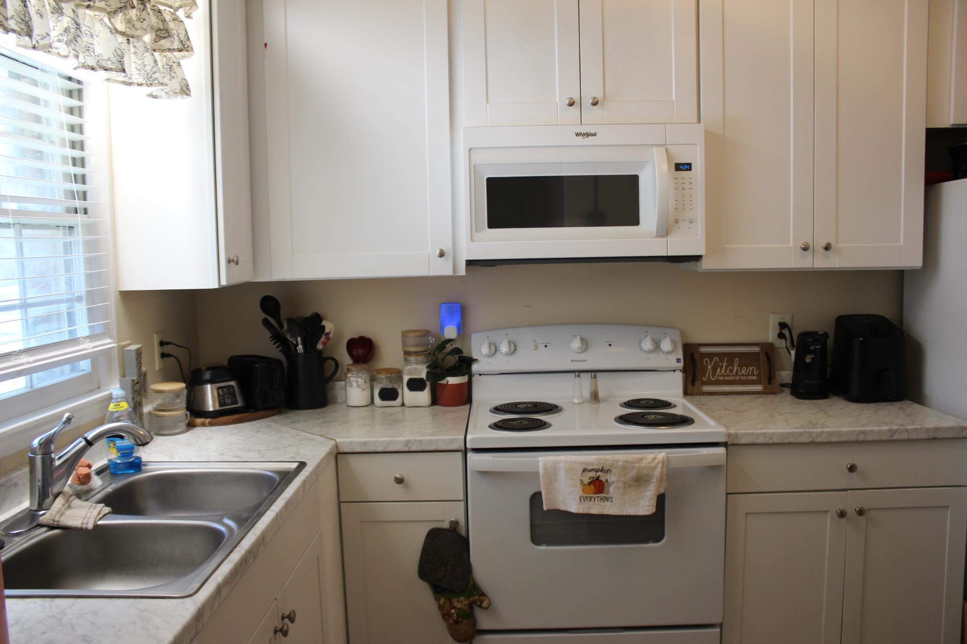 1025 Carolina Rd. Property Photo 4