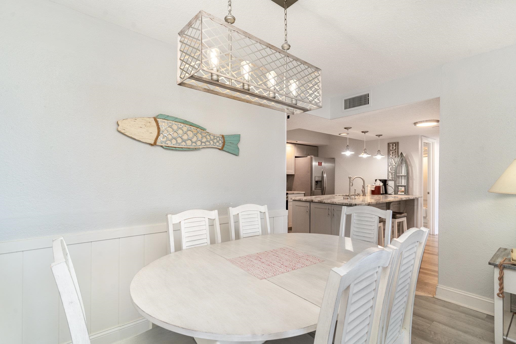9550 Shore Dr. Property Photo 7