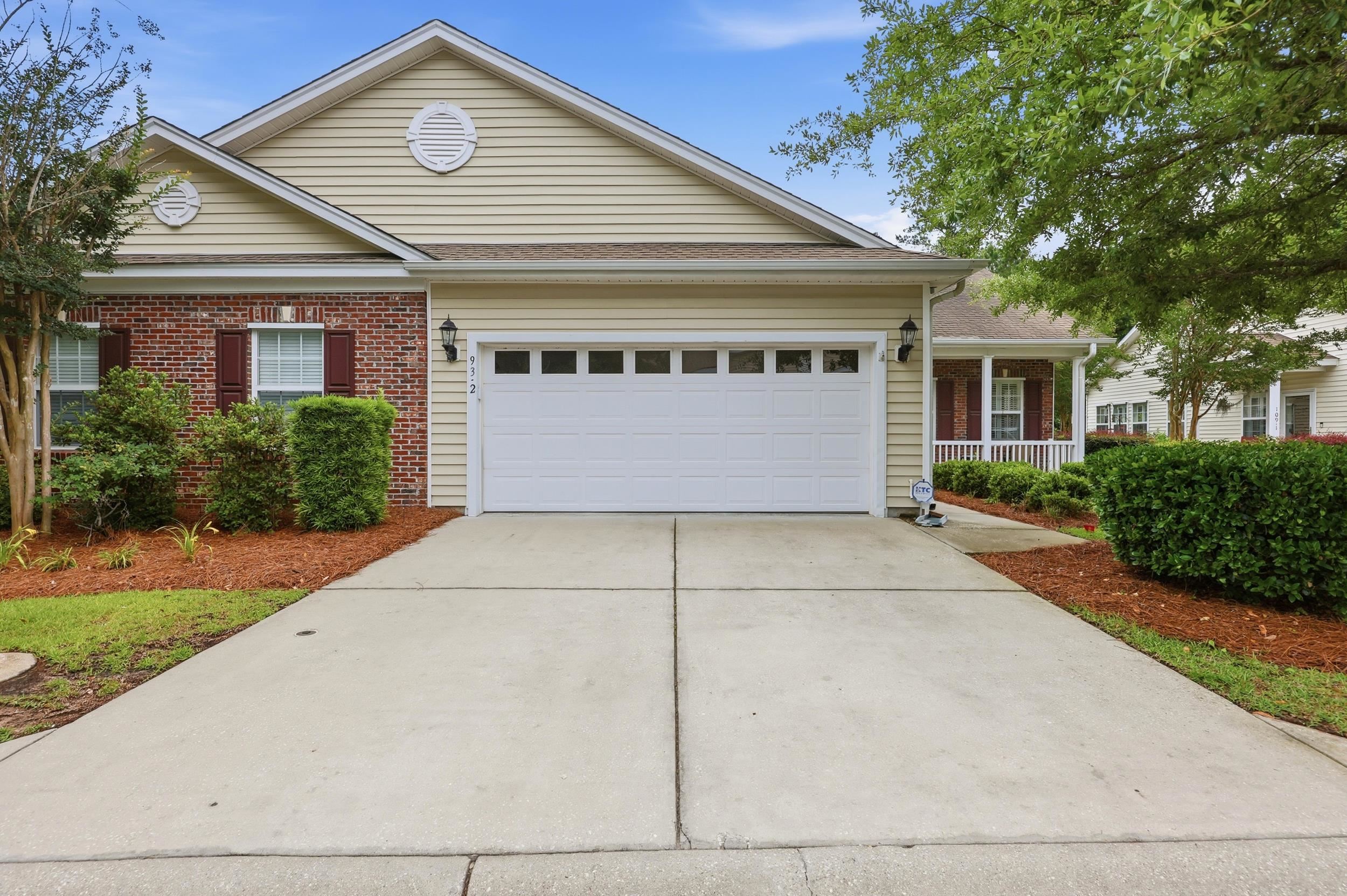 93 Hidden Oaks Ct. Property Photo 1
