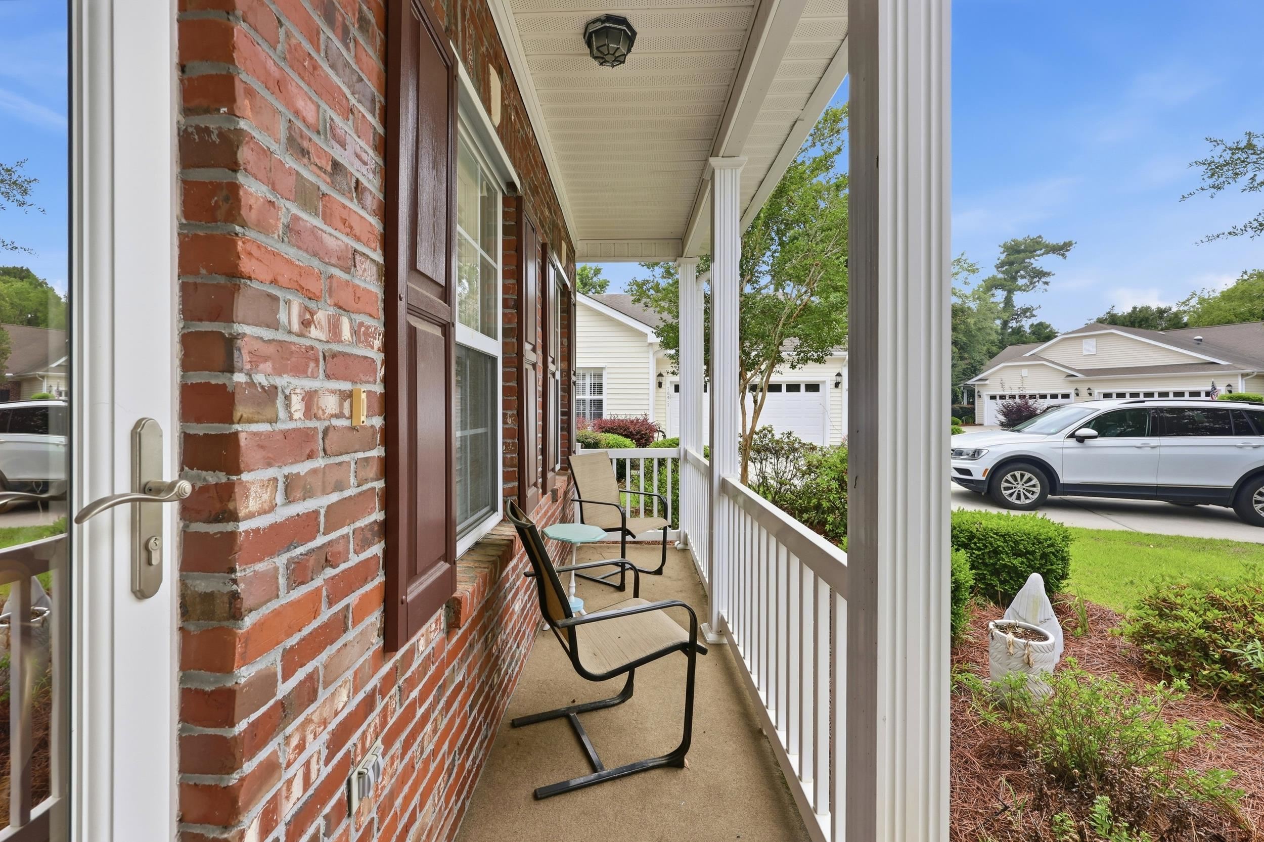 93 Hidden Oaks Ct. Property Photo 3