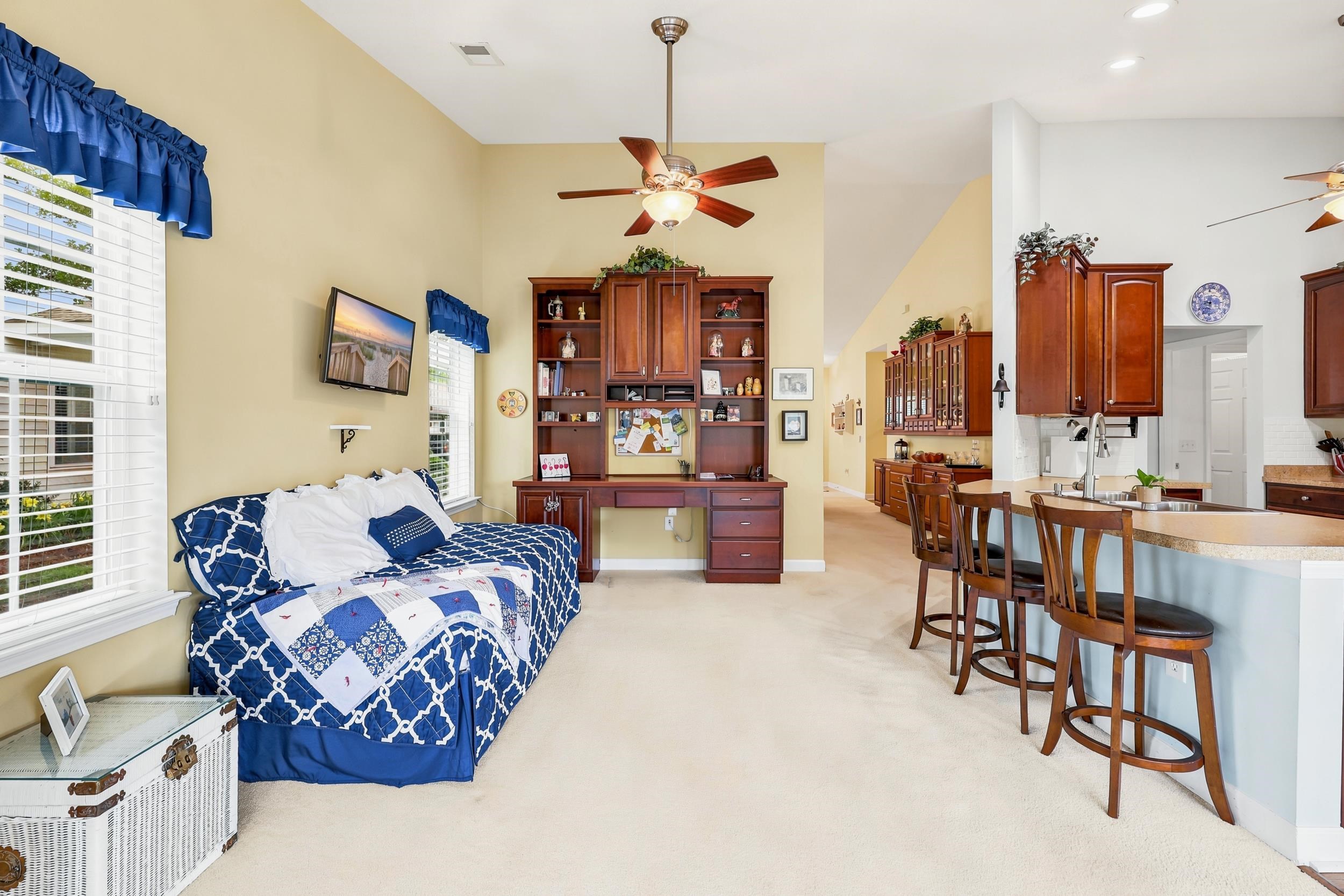 93 Hidden Oaks Ct. Property Photo 6