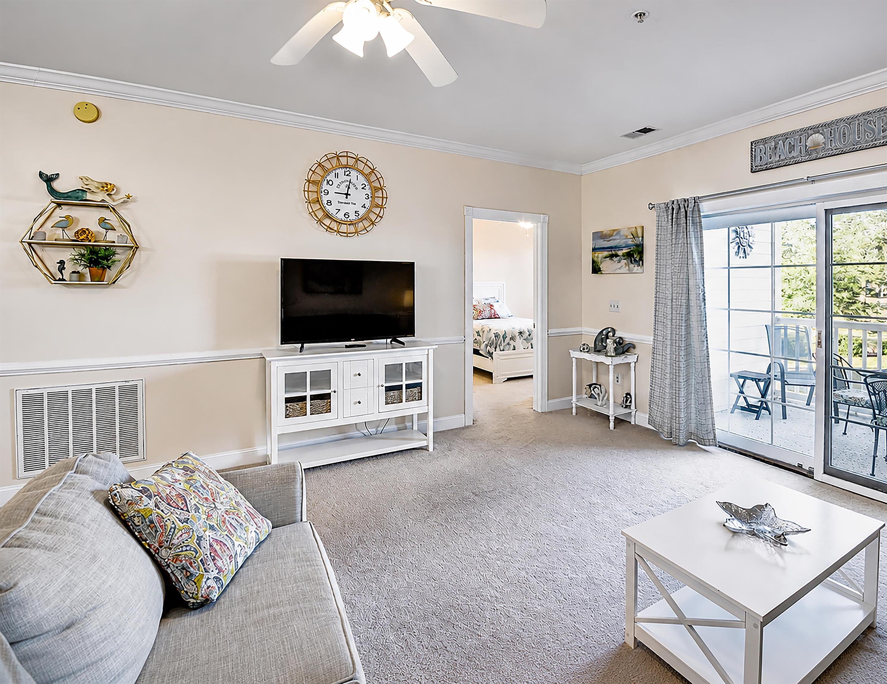 4898 Luster Leaf Circle Property Photo 14