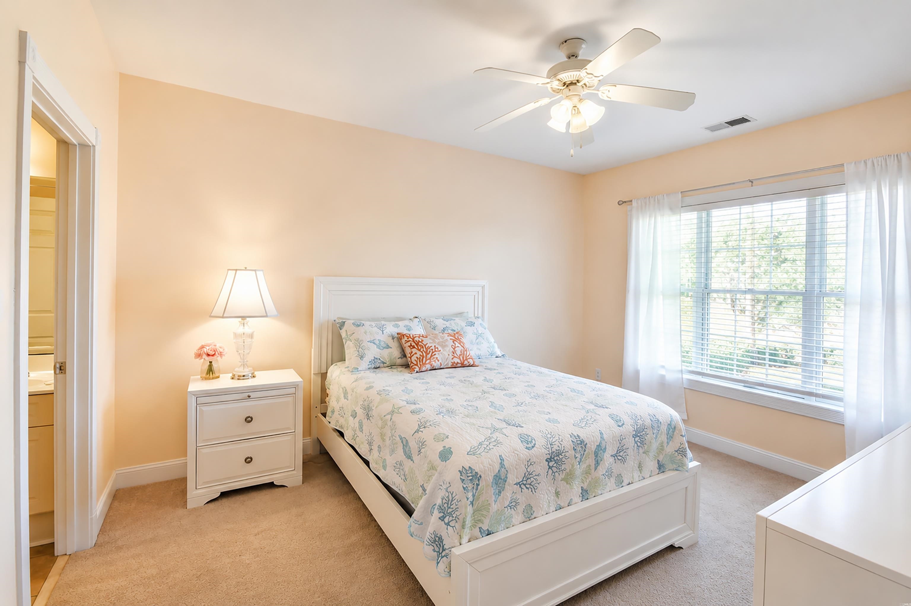 4898 Luster Leaf Circle Property Photo 21