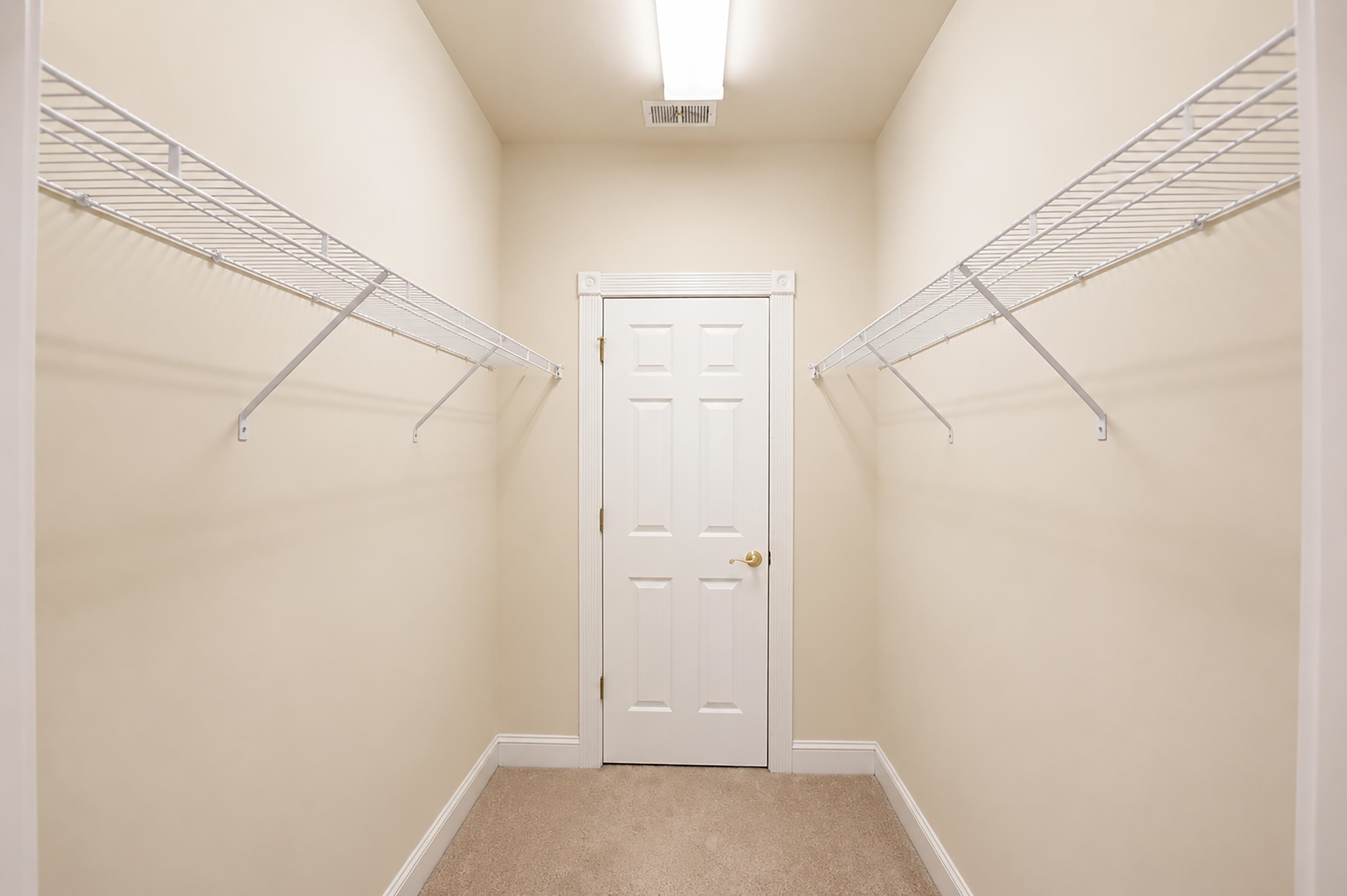 4898 Luster Leaf Circle Property Photo 26