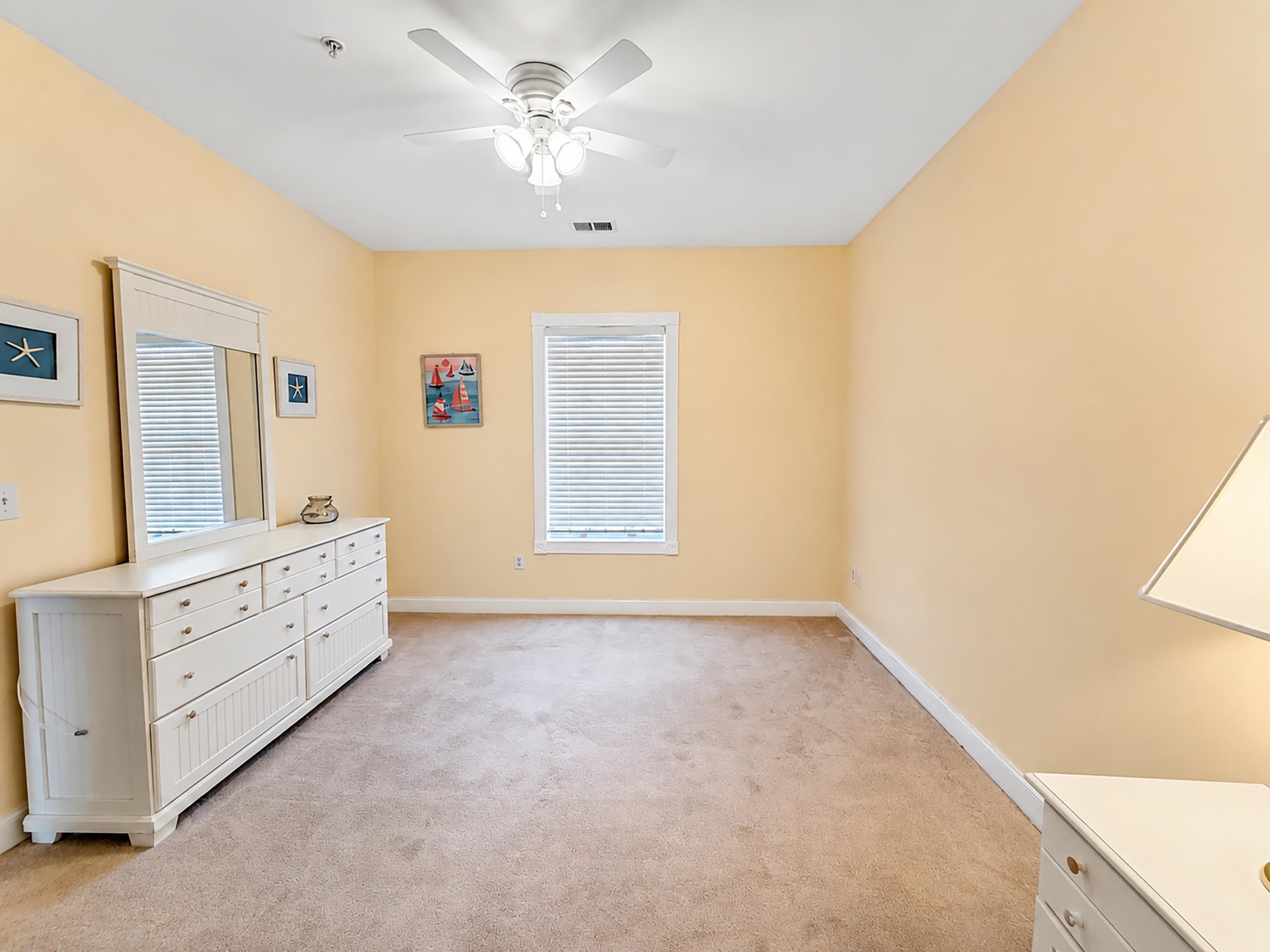 4898 Luster Leaf Circle Property Photo 28