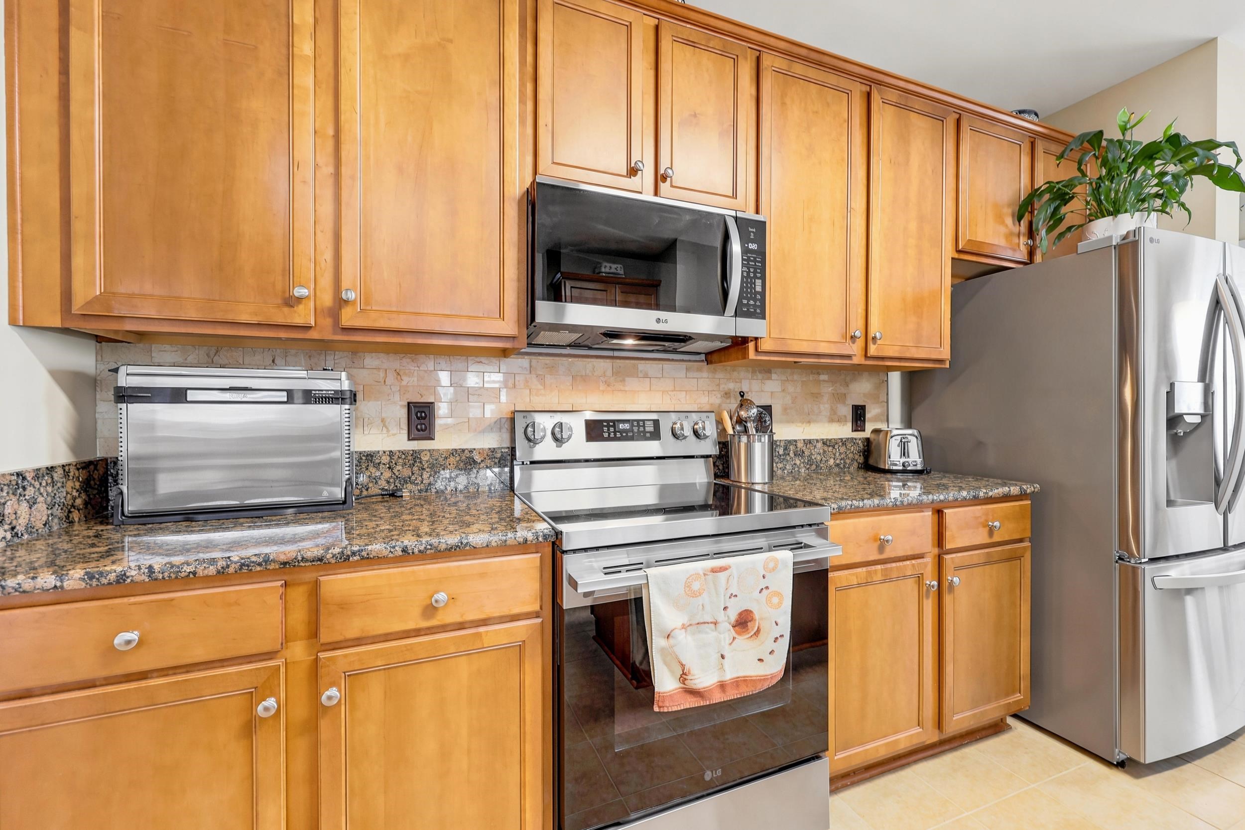 604 Sabel Springs Way Property Photo 4