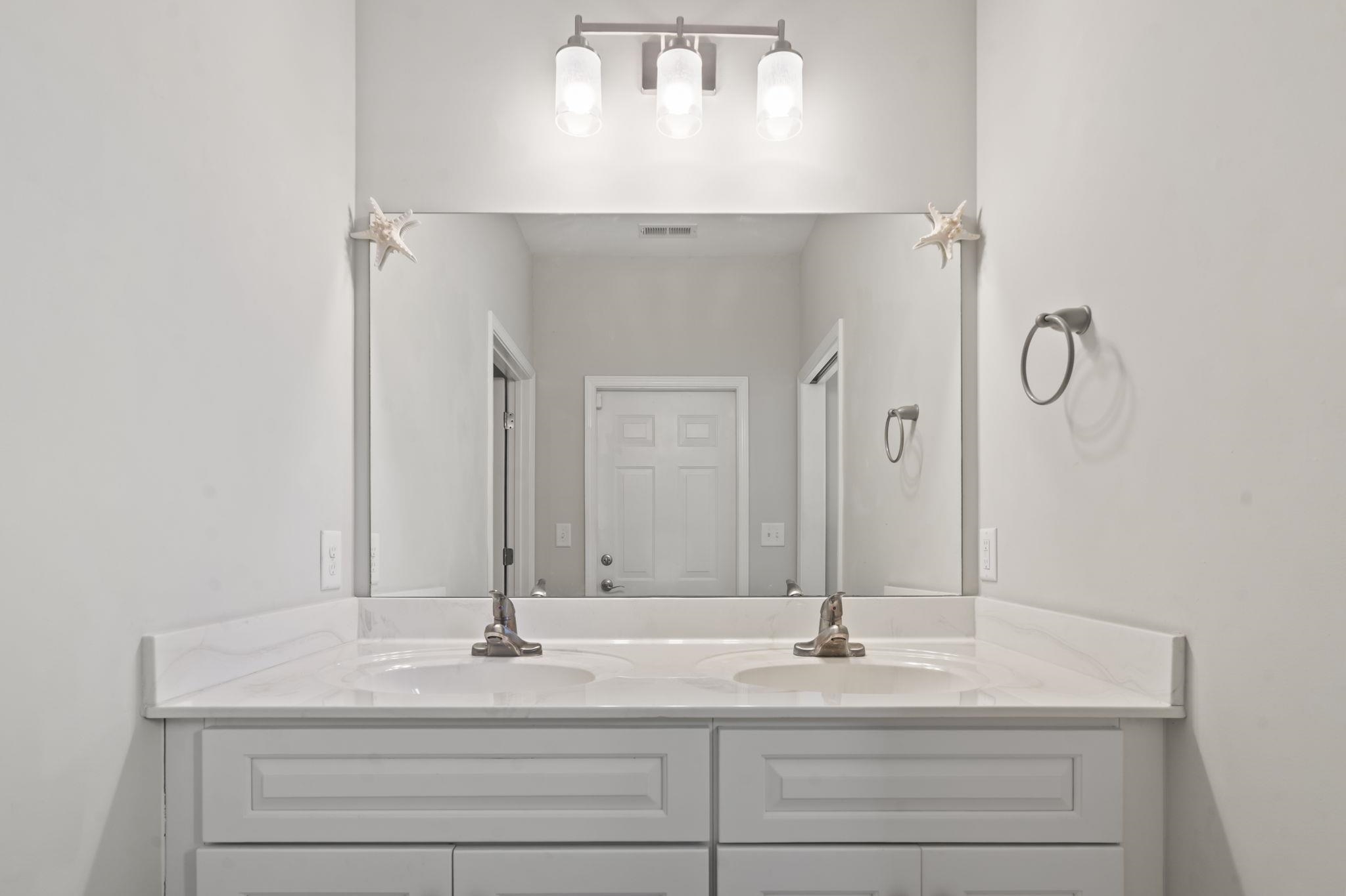 514 Vallecrosia Ct. Property Photo 8