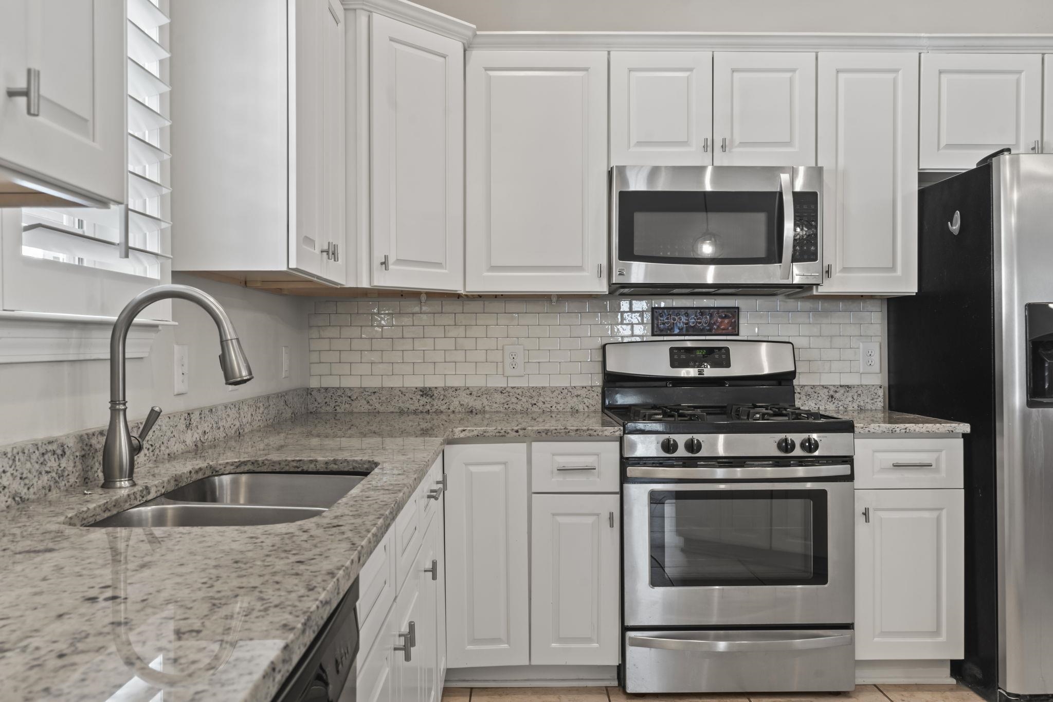 514 Vallecrosia Ct. Property Photo 17