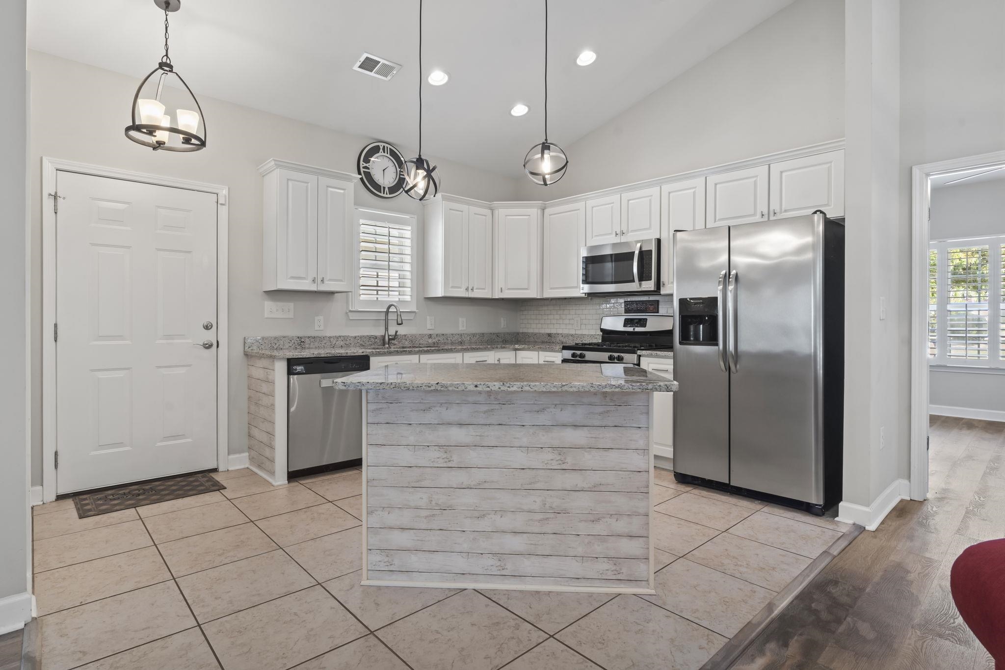 514 Vallecrosia Ct. Property Photo 24
