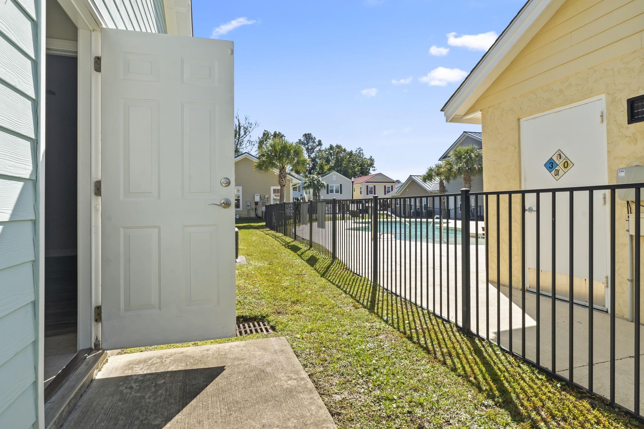 514 Vallecrosia Ct. Property Photo 32